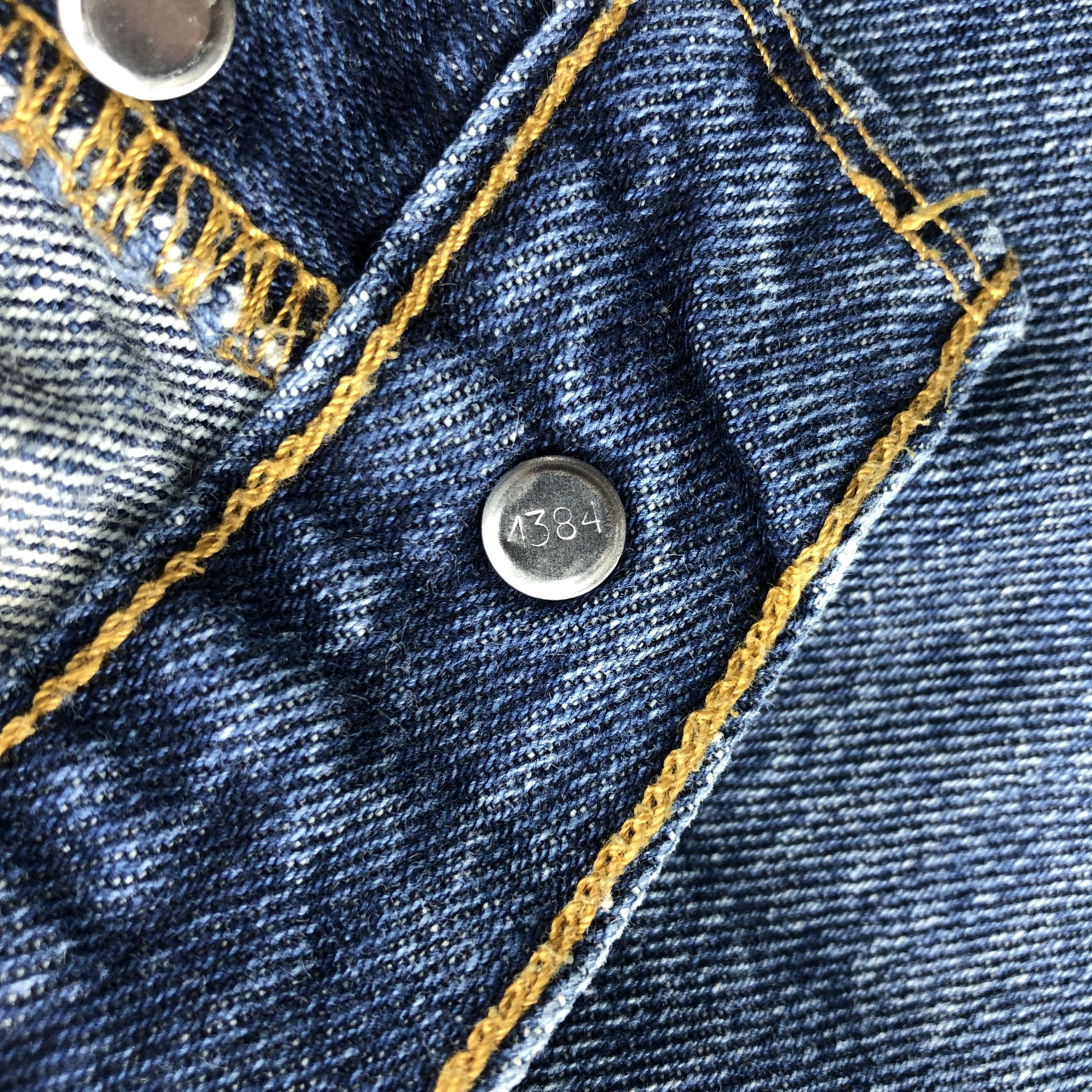 Levi's Vintage Levis 501 Jeans Distresssed Denim KJ343 Size US 35 - 9 Thumbnail