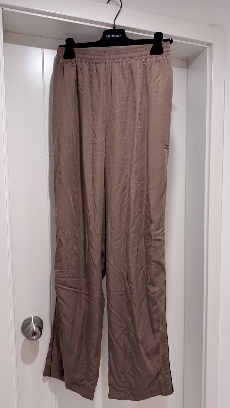 Balenciaga Balenciaga Unisex Brown Oversized Tracksuit Pants Size 26" / US 2 / IT 38 - 2 Thumbnail