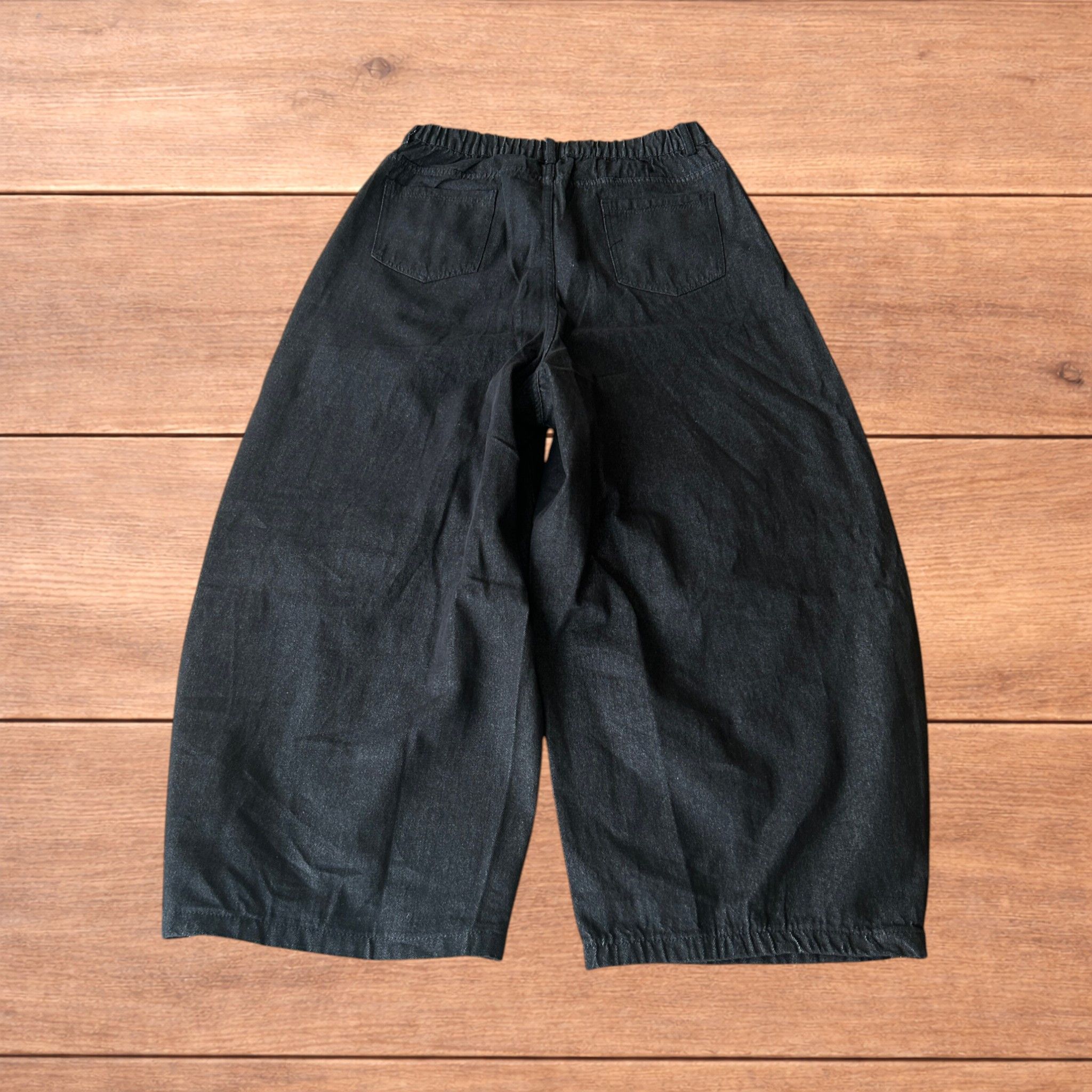 Japanese Brand Super baggy raw denim style skater jeans in washed black. Size US 32 / EU 48 - 2 Thumbnail