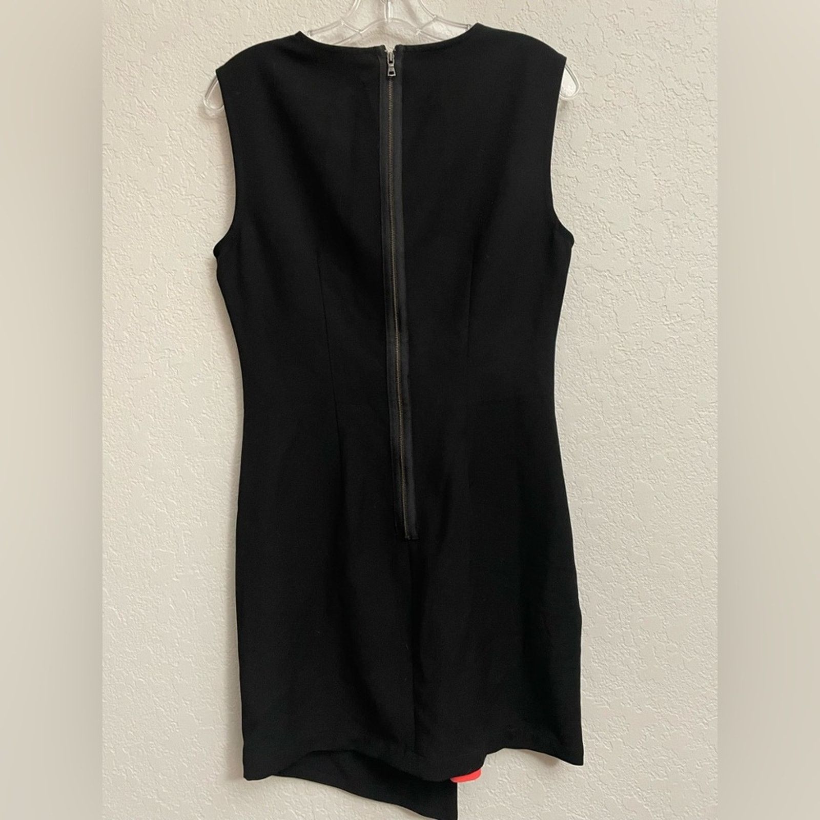 Bcbgmaxazria BCBGMaxAzria Nikole Zipper Dress - Size 8 Size M / US 6-8 / IT 42-44 - 2 Thumbnail