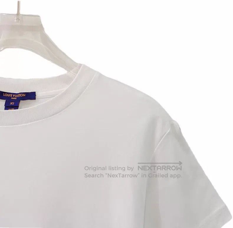 Louis Vuitton Louis Vuitton White square button embellished cotton crew Size US XS / EU 42 / 0 - 3 Thumbnail