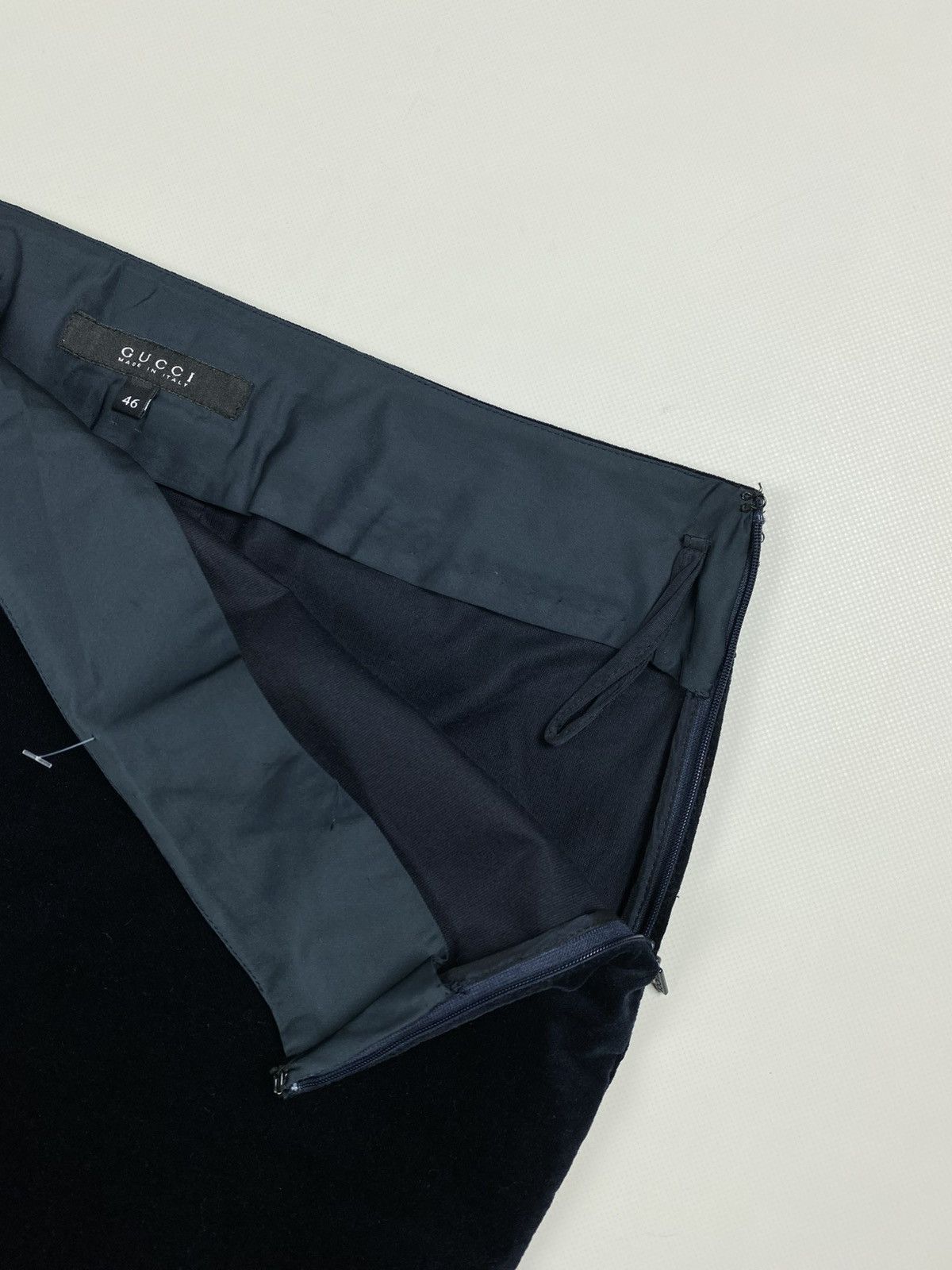 Gucci Gucci By Tom Ford Vintage 2005 Ladies Velour Pencil Skirt Size 32" / US 10 / IT 46 - 11 Thumbnail