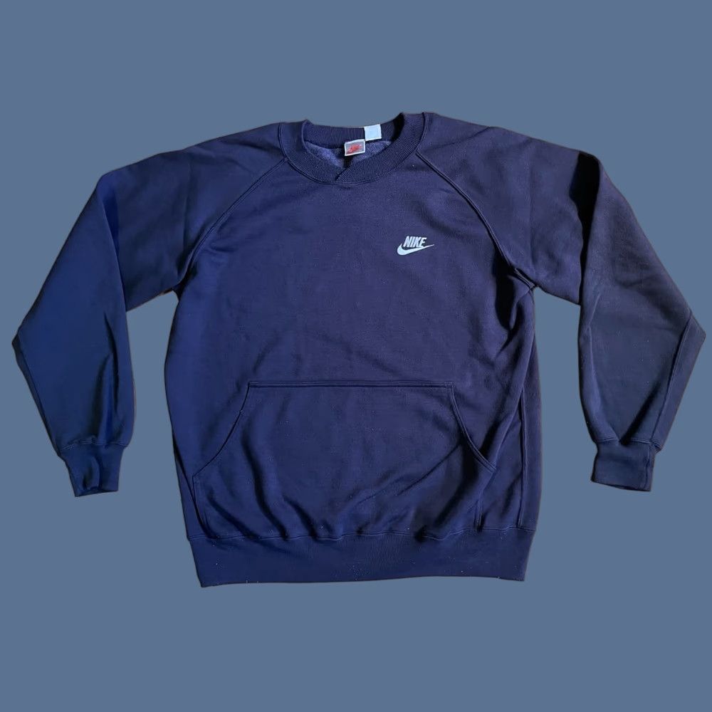 Nike VINTAGE Nike Swoosh Raglan Sweatshirt Men's XL Black 90s Size US XL / EU 56 / 4 - 1 Thumbnail
