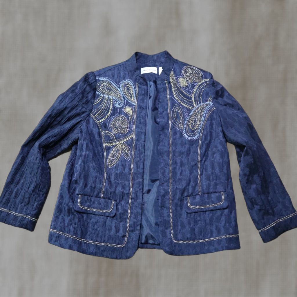 Vintage Alfred Dunner Blue Cover-Up Jacket Top Women Size 12 Jacket Shirt Top Open Blouse Long Sleeve Modern Dressy/Professional Women 12 Blue Size XL / US 12-14 / IT 48-50 - 1 Thumbnail