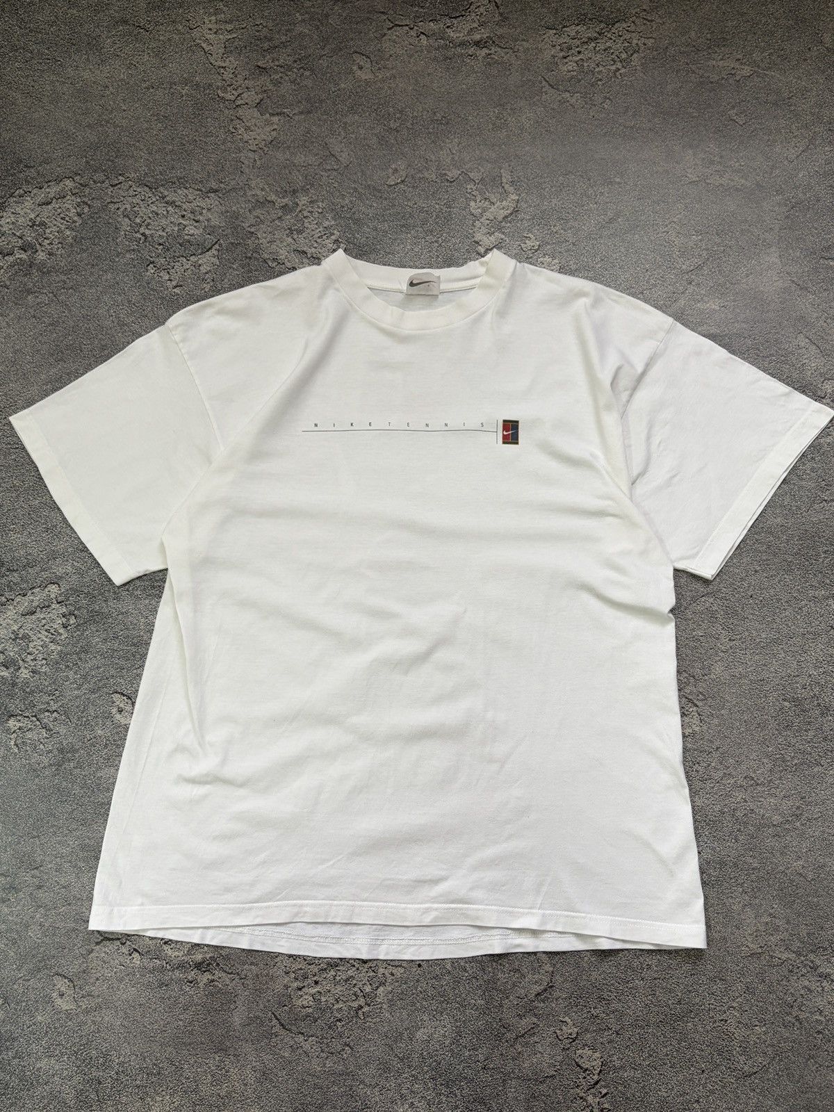 Nike Vintage 90s Nike Tennis Court T-Shirt Strategy Accuracy XL Size US XL / EU 56 / 4 - 1 Thumbnail