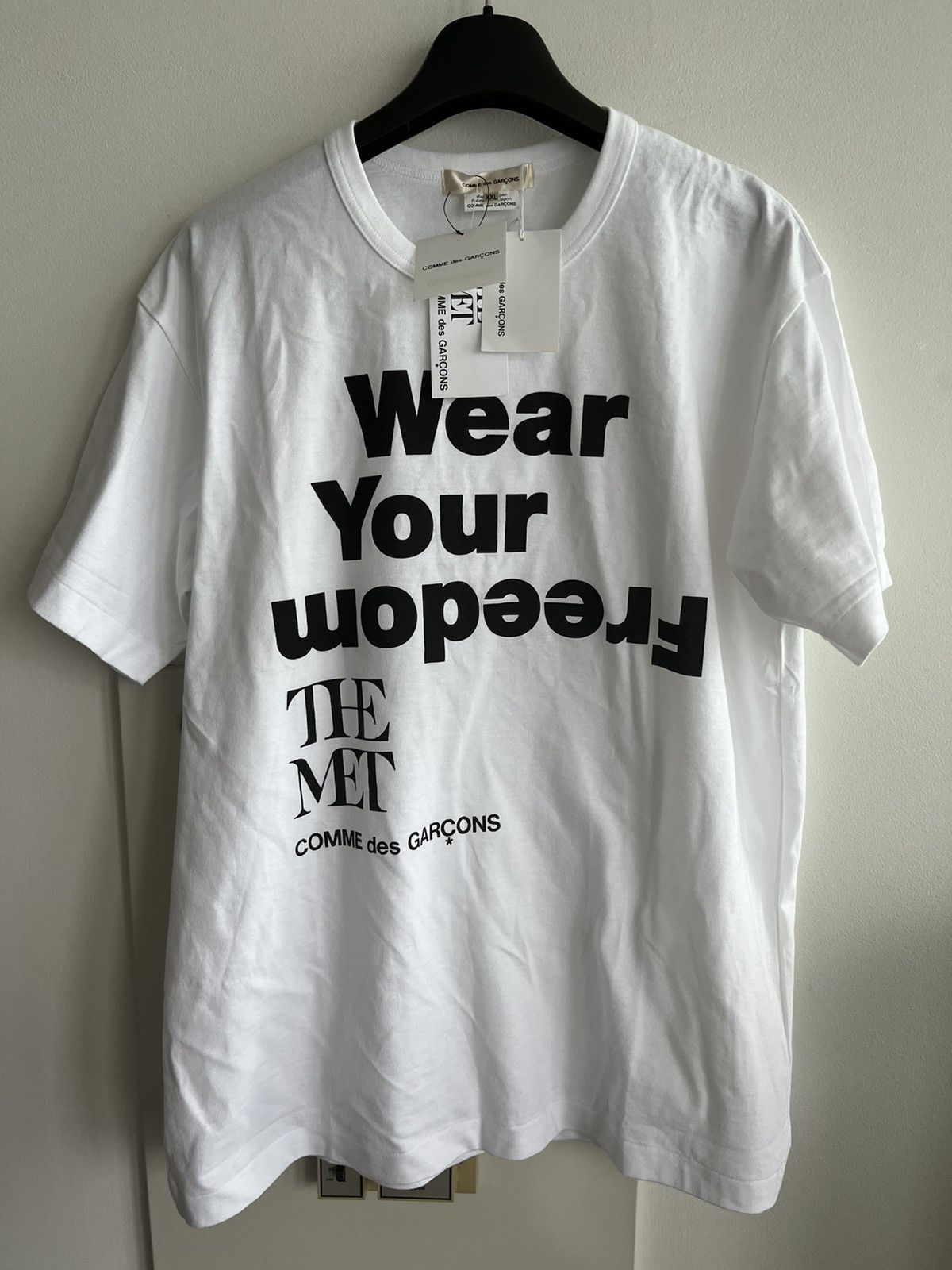 Limited Edition Super Rare Comme des Garcons x The Met Tee - Short 