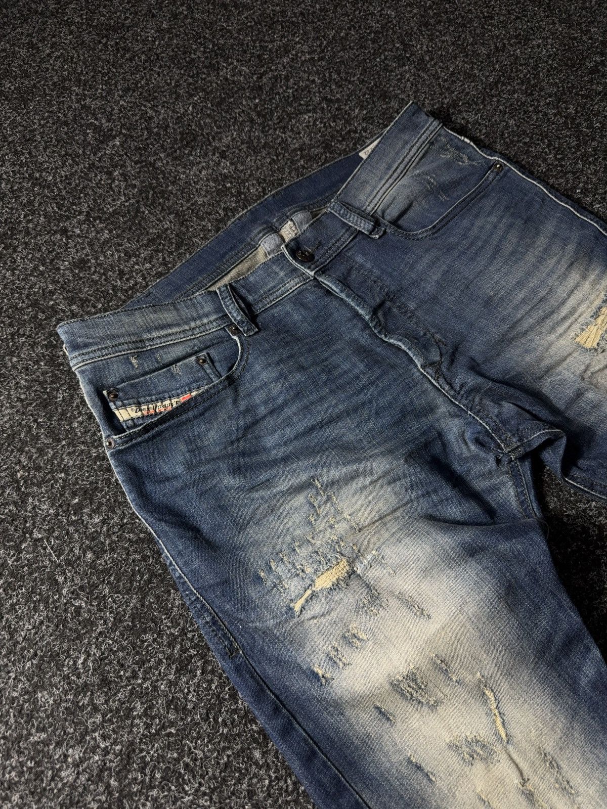 Distressed 2000s Diesel denim pants jeans y2k style