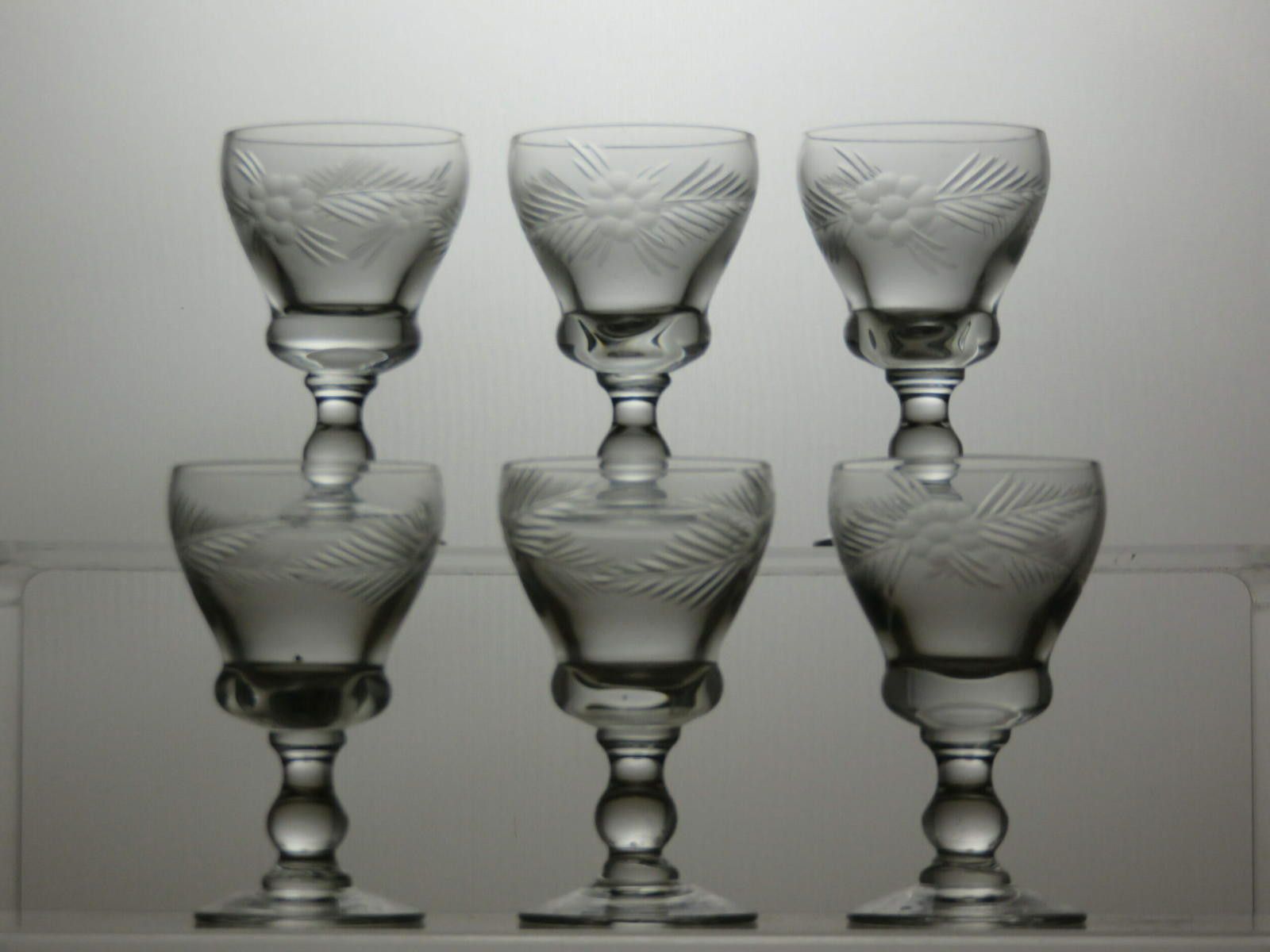 The Unbranded Brand Vintage Lead Crystal Etched Set Of 6 Liqueur Glasses 2 3/4" Size ONE SIZE - 5 Thumbnail