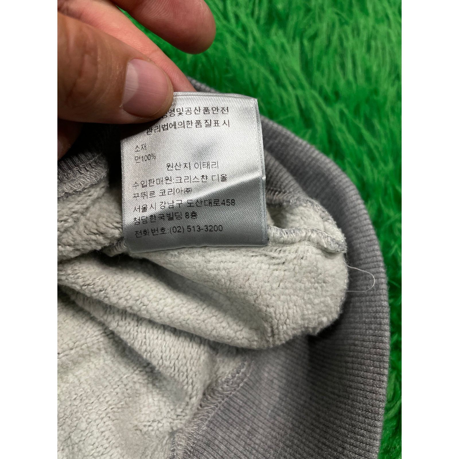Dior Dior CD Logo Crewneck Grey Large Used Size US L / EU 52-54 / 3 - 5 Thumbnail