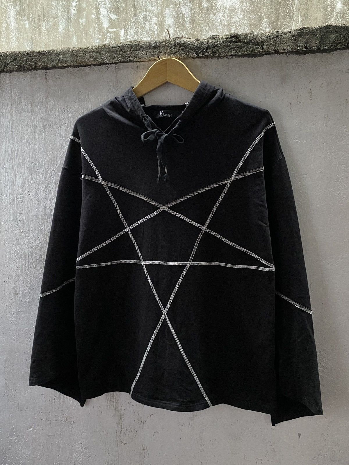 If Six Was Nine LA CRAWFISH 'Pentagram' Hood if six was nine Size US M / EU 48-50 / 2 - 1 Thumbnail