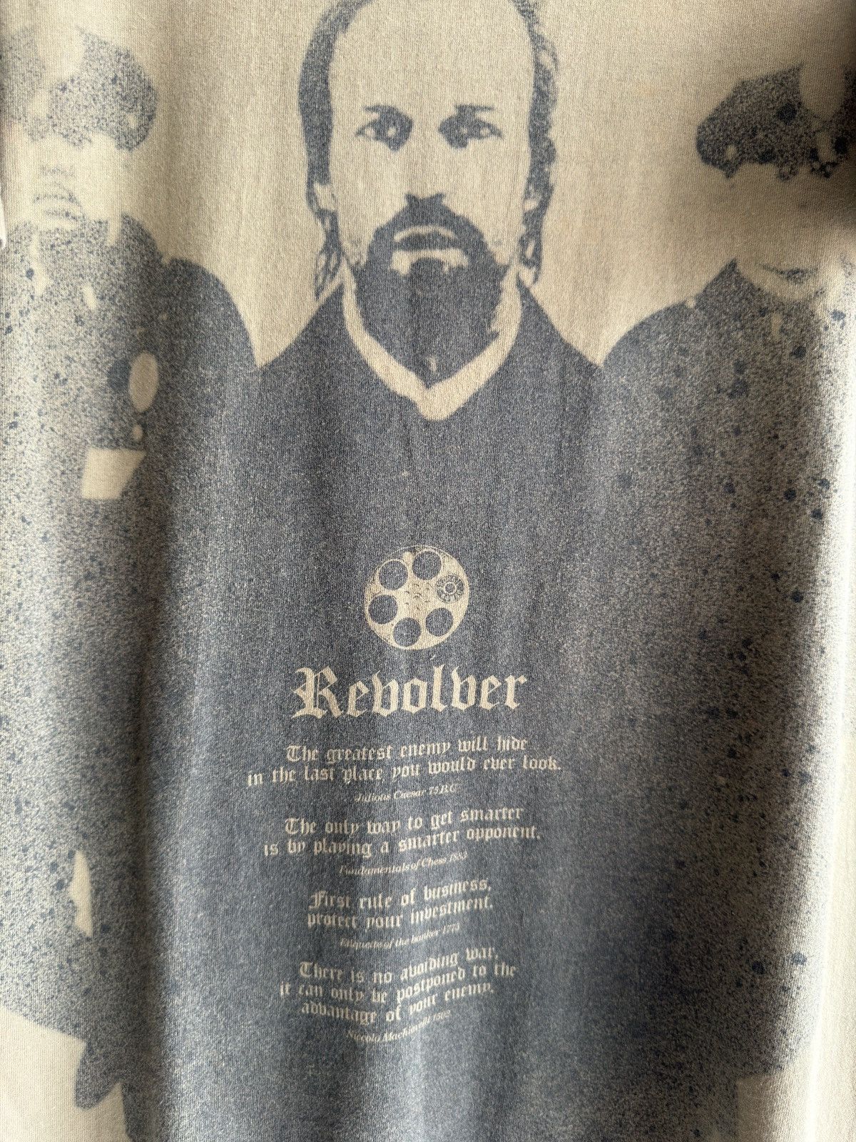 Narcotic GDC Vintage GDC Japan Revolver Graphic Fight The Law T-Shirt Size US M / EU 48-50 / 2 - 3 Thumbnail