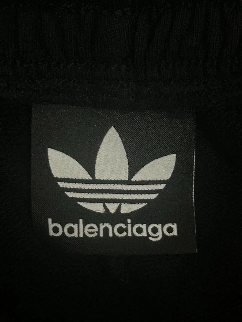 Balenciaga Balenciaga size XS Clover co-branded logo shorts in black Size US 27 - 3 Thumbnail