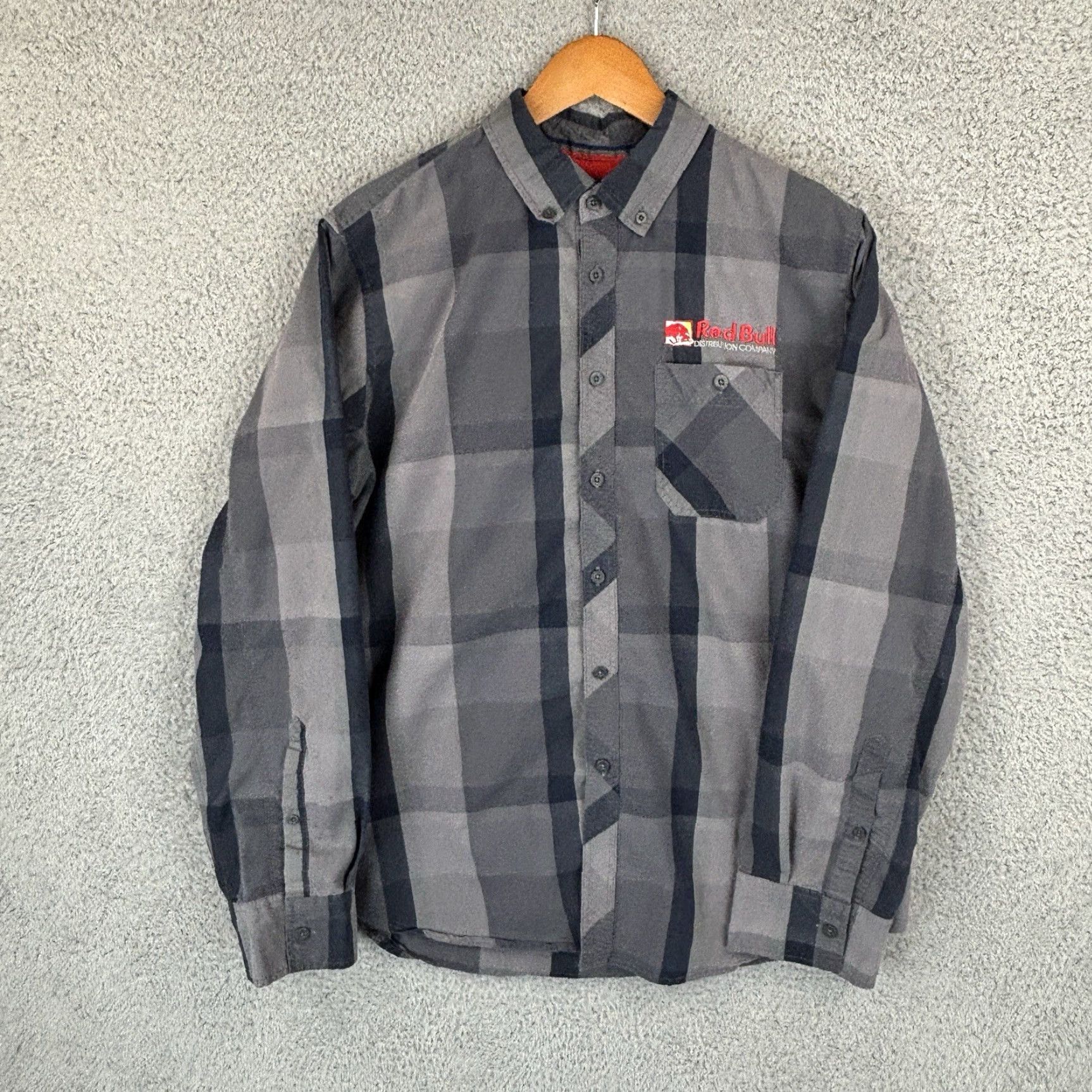 Vintage Red Bull Energy Drink Shirt Mens Large Gray Plaid Button Down Long Sleeve Size US L / EU 52-54 / 3 - 2 Thumbnail