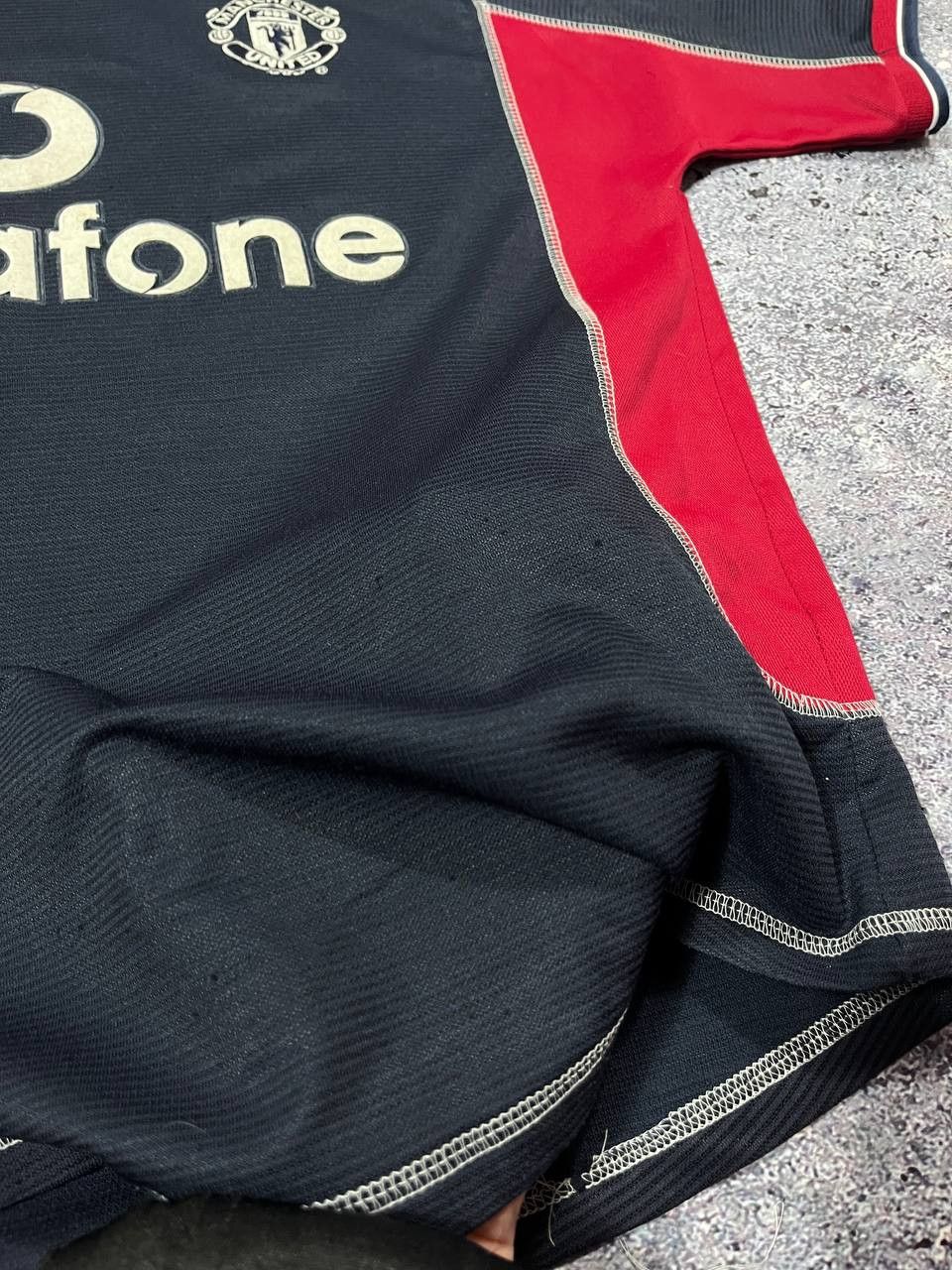 Umbro VINTAGE MANCHESTER UNITED 2000-2001 FOOTBALL SHIRT UMBRO Size US S / EU 44-46 / 1 - 11 Thumbnail