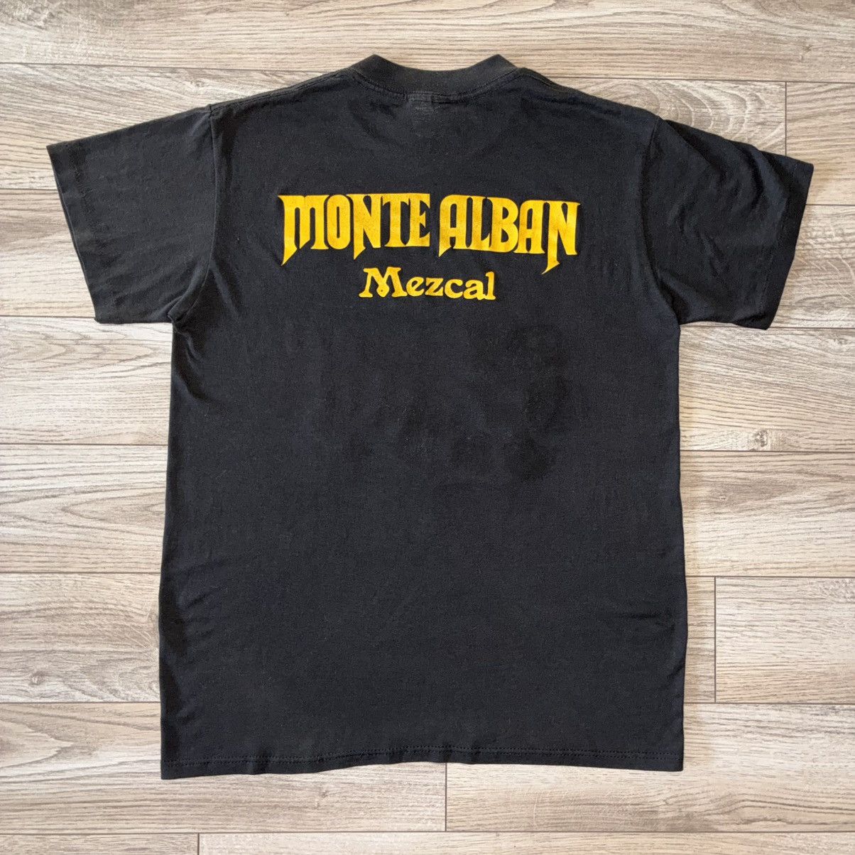 Other 80s Eat The Worm beer tee seen on axl rose Size US M / EU 48-50 / 2 - 6 Thumbnail