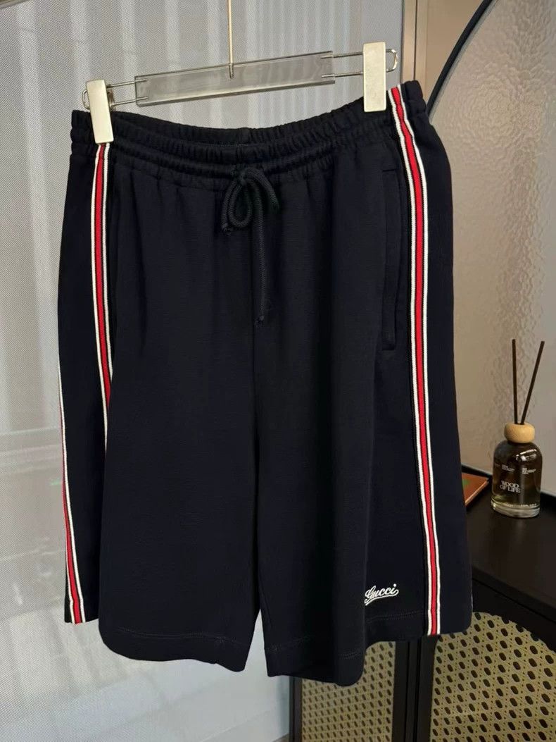 Gucci Gucci Size M SS24 color-blocked striped knitted shorts 2501 Size US 30 / EU 46 - 1 Thumbnail