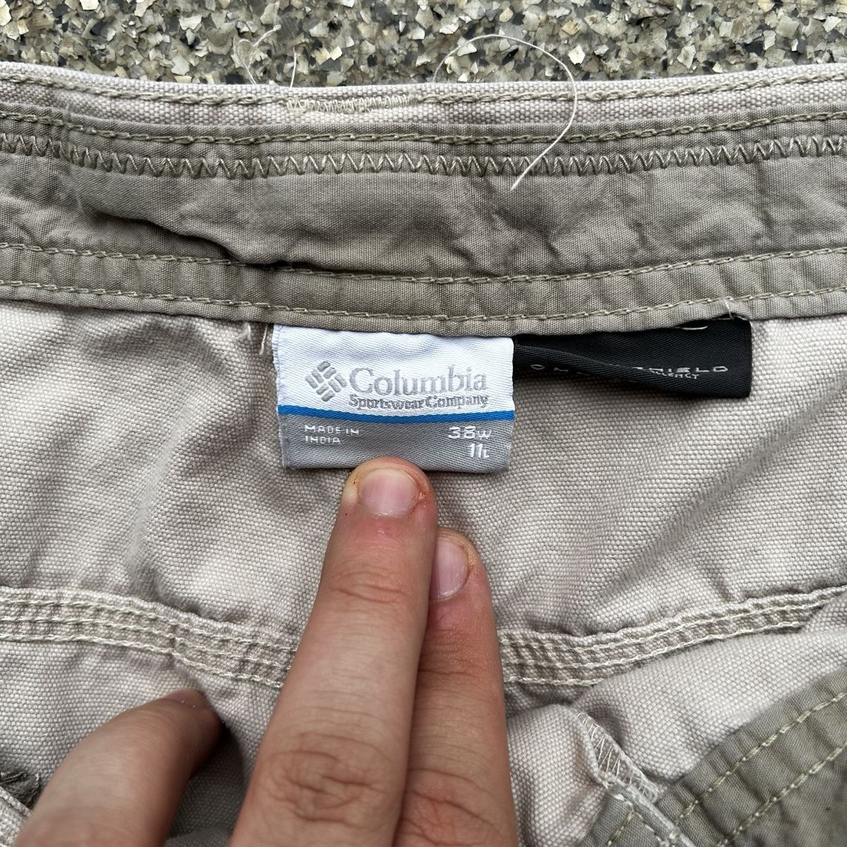 Columbia vintage dirtied columbia long shorts Size US 38 / EU 54 - 3 Thumbnail