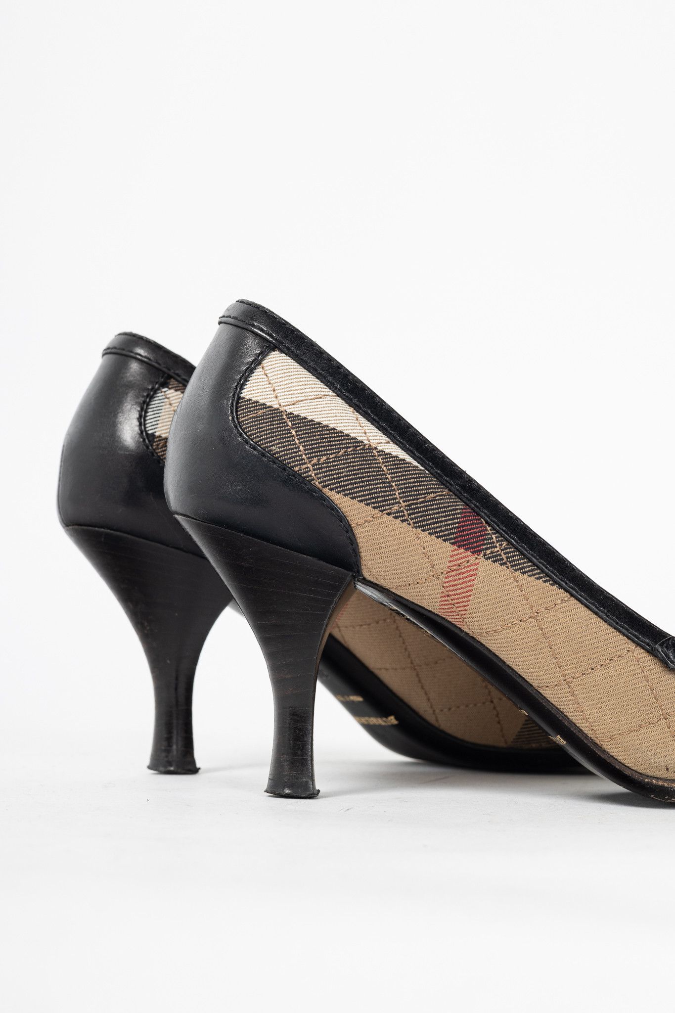 Burberry Burberry House Check & Leather Buckle Pumps Size US 6.5 / IT 36.5 - 8 Thumbnail