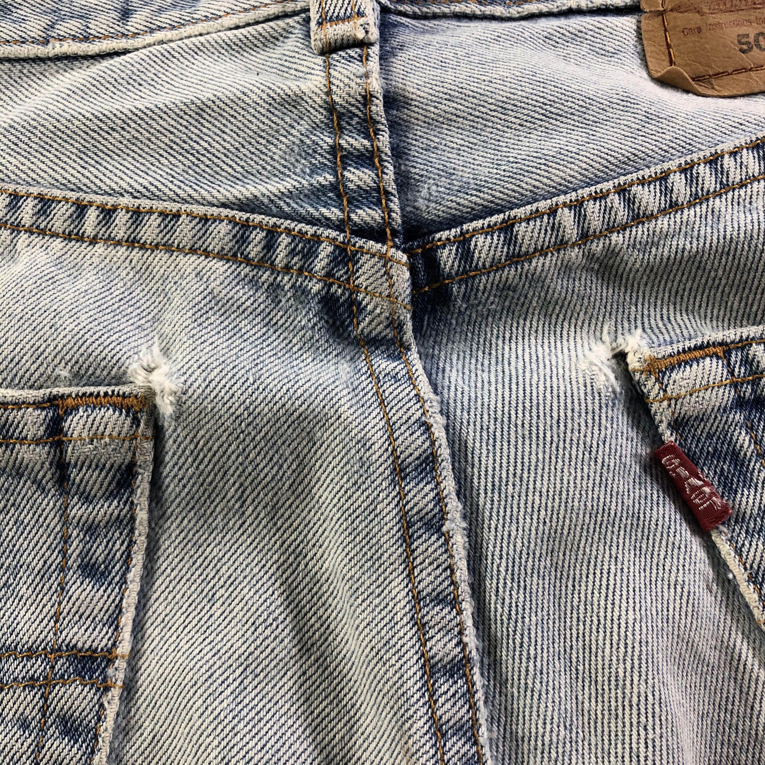 Levi's Vintage 90s Light Wash Levis 501 Jeans-J3388 Size US 29 - 9 Thumbnail
