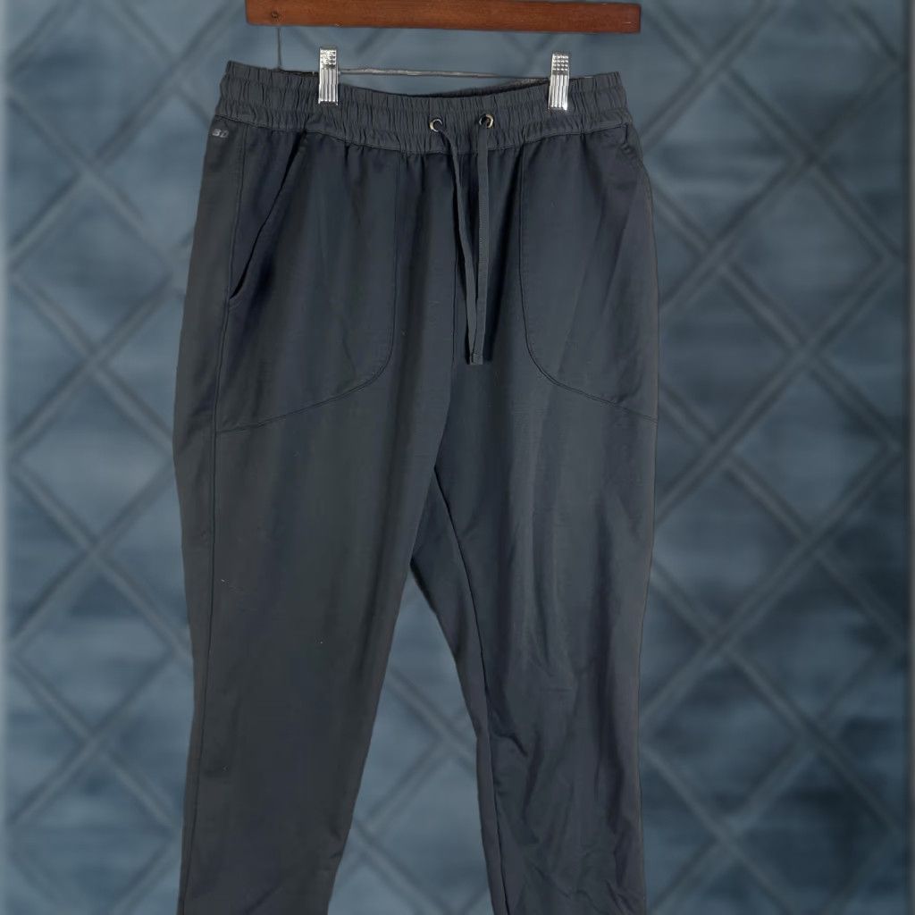 New Balance New Balance Jogger Pants Mens M Black Knit Elastic Waist Athletic Regular Size Medium Tapered Leg Pockets Size US 31 - 1 Thumbnail