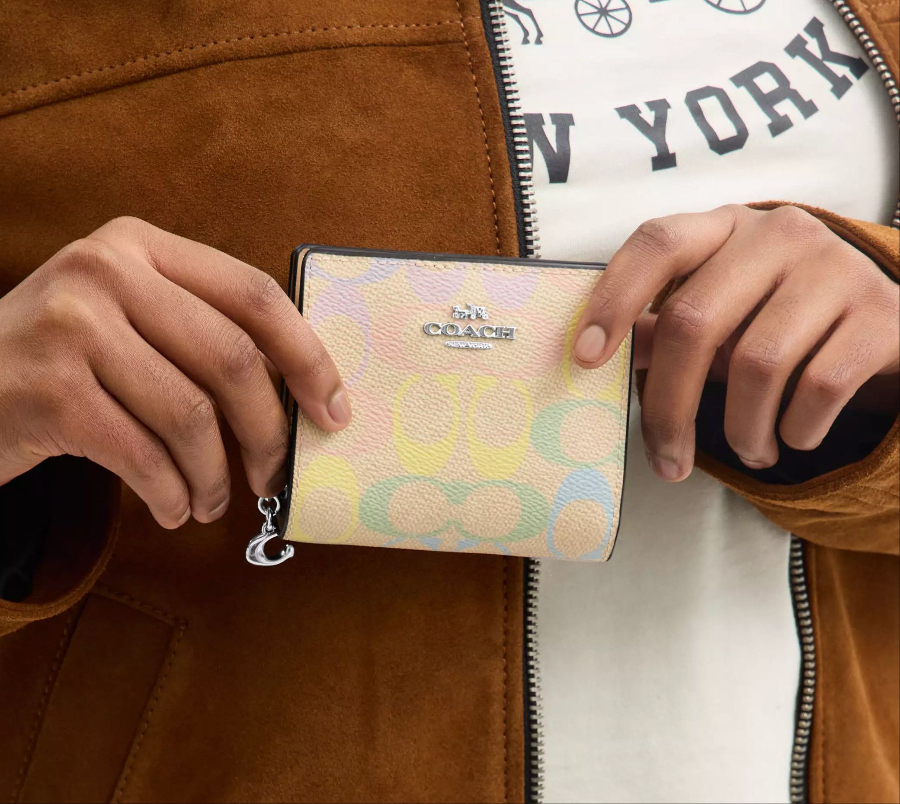 Coach Snap Wallet In Rainbow Signature Canvas CDD11 Size ONE SIZE - 5 Thumbnail