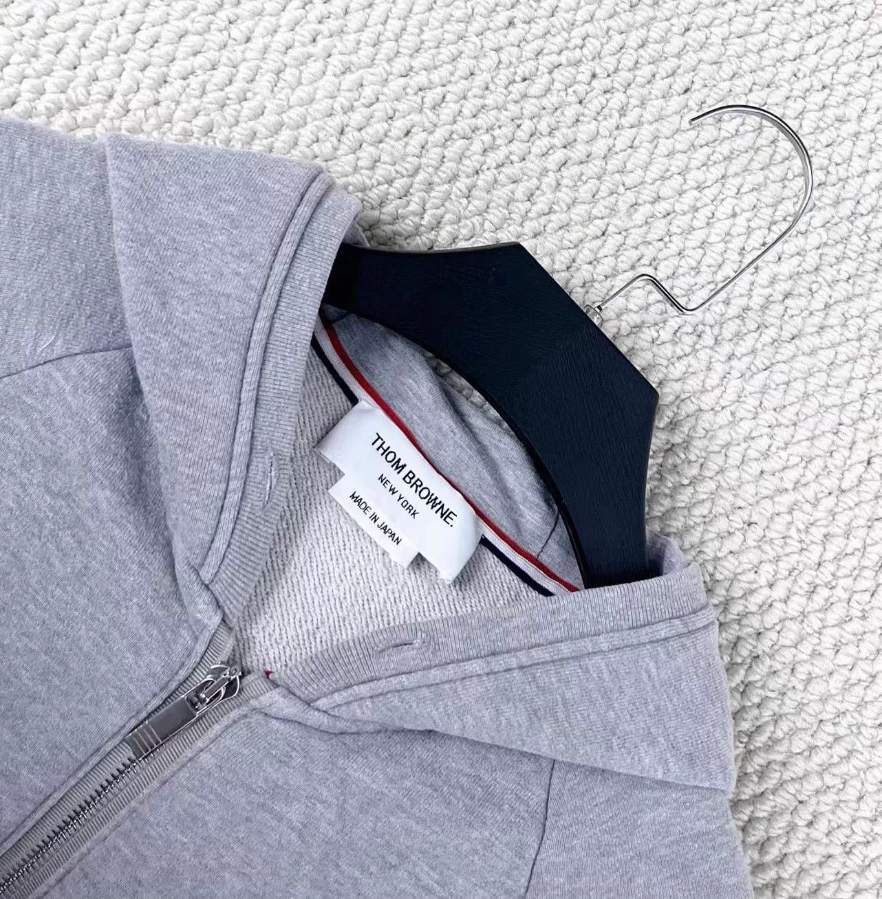 Thom Browne Thom Browne light gray 4-bar zip hoodie 1 Size US S / EU 44-46 / 1 - 3 Thumbnail