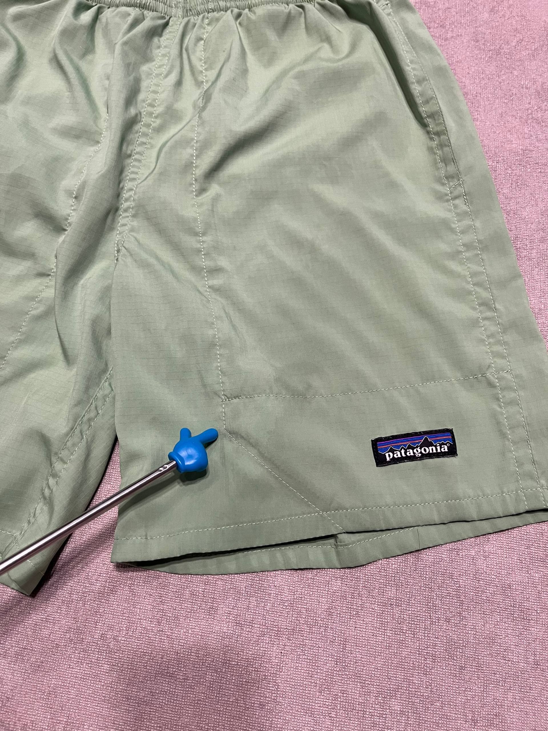 Patagonia Patagonia Swimwear Shorts Green Mens Logo Sz S Size US 28 / EU 44 - 10 Thumbnail