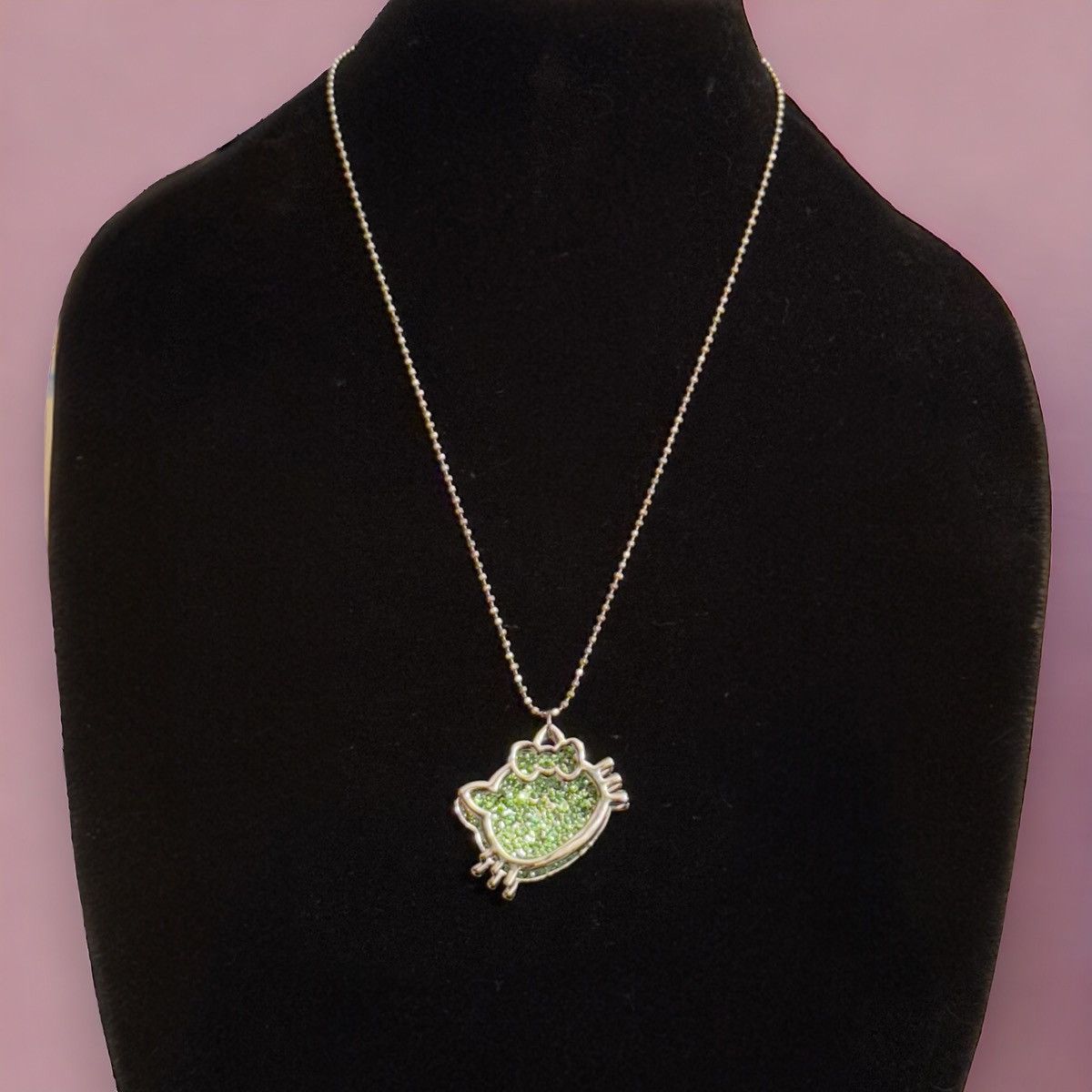 Other Hello Kitty green rhinestone face pendant necklace Size ONE SIZE - 1 Thumbnail
