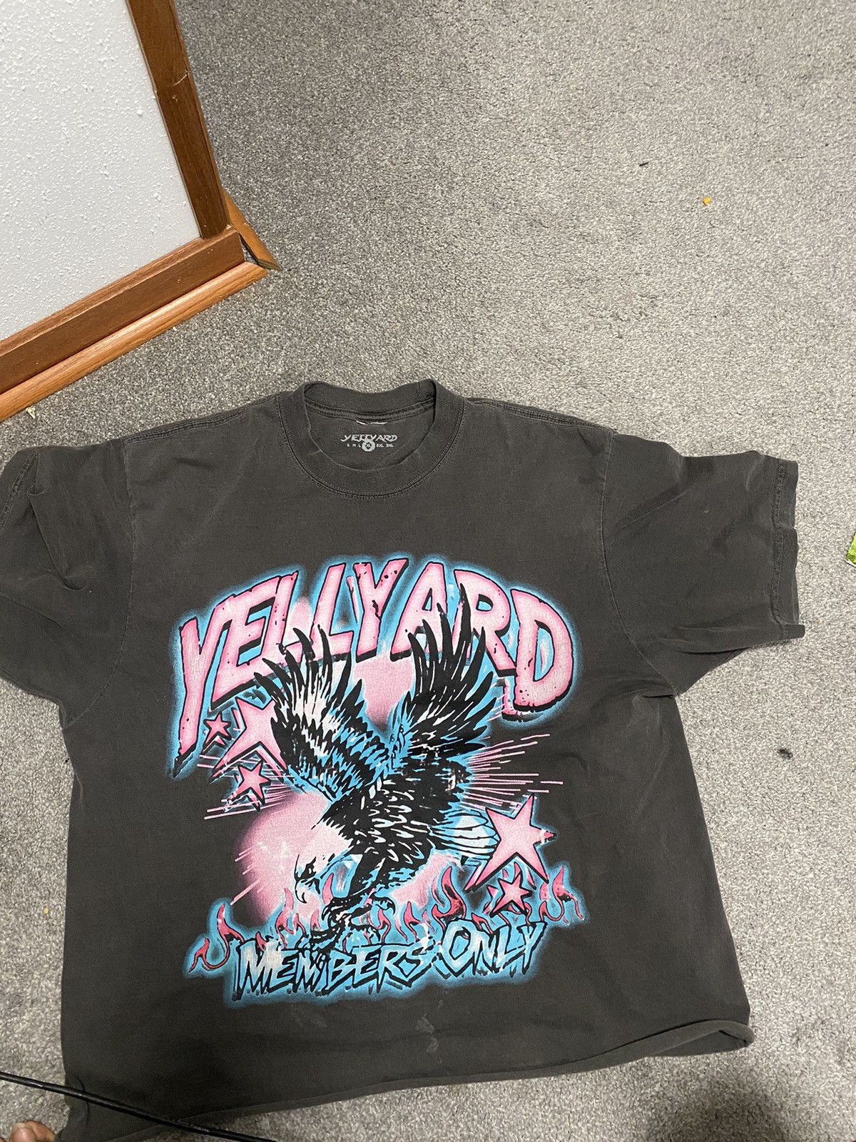 Vintage Yellyard the world is yours “members only” T-Shirt Size US XL / EU 56 / 4 - 2 Thumbnail