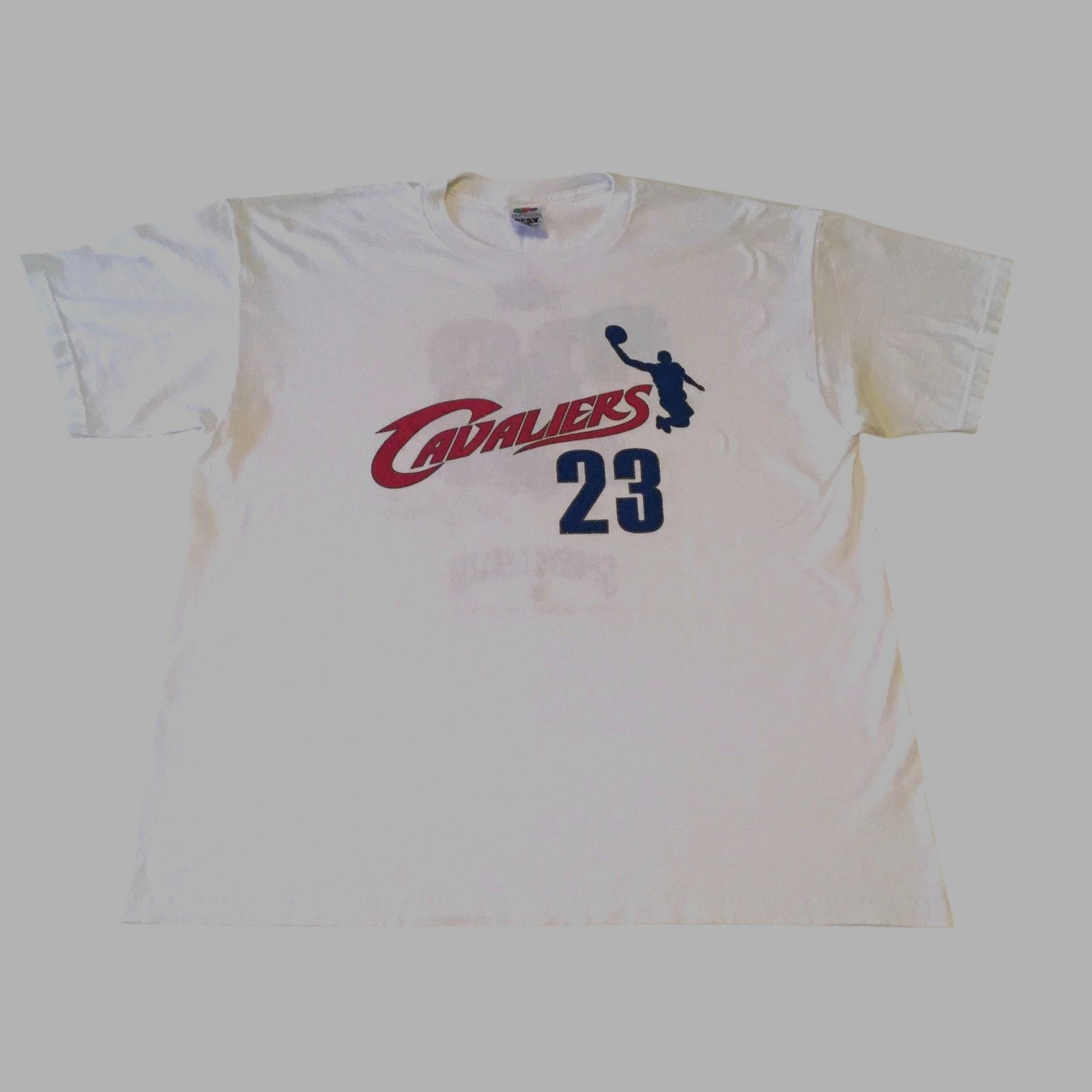 Fruit Of The Loom LeBron James Cleveland Cavaliers 23 T-Shirt Size XLarge Size US XL / EU 56 / 4 - 1 Thumbnail