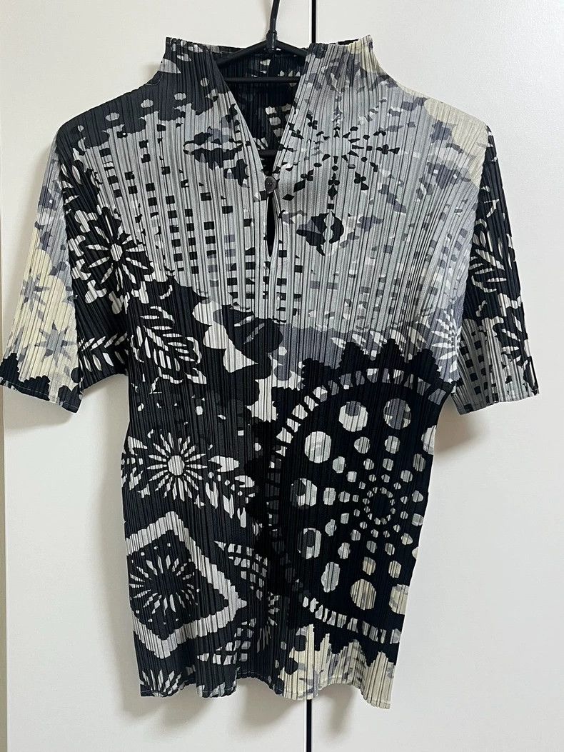 issey miyake size:3 Black and white window patterned pleat