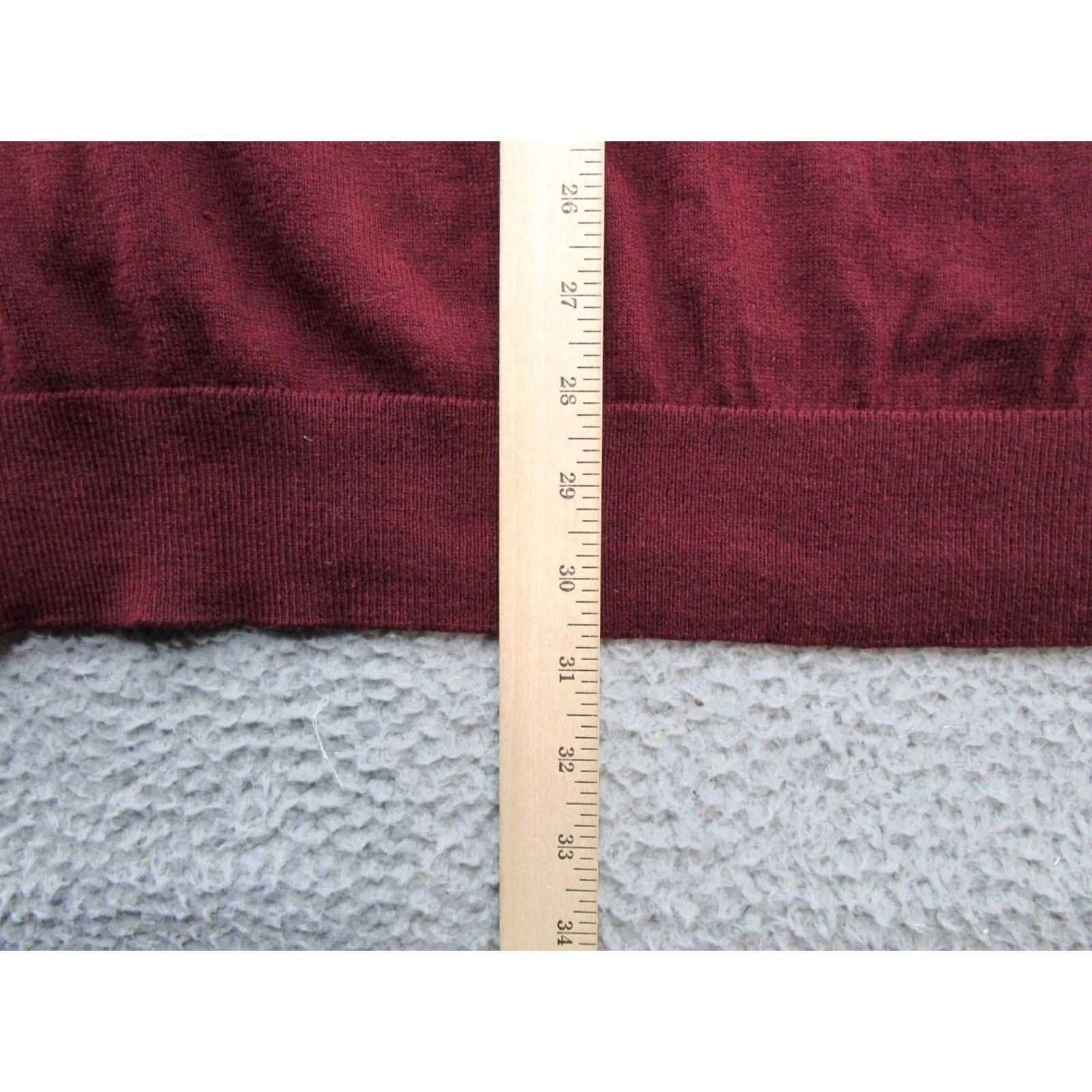 Vintage VINTAGE St. John's Bay Men’s Sweater Vest XL Maroon Knit Vest, Argyle, Polyester, Golf, Casual, Business, Travel, Classic Mens Size US XL / EU 56 / 4 - 5 Thumbnail