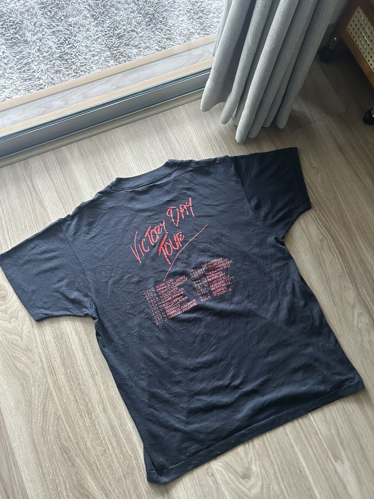 Band Tees VINTAGE 80s Tom Cochran Red Rider Day Tour Shirt Graphic Tee Size US XL / EU 56 / 4 - 5 Thumbnail