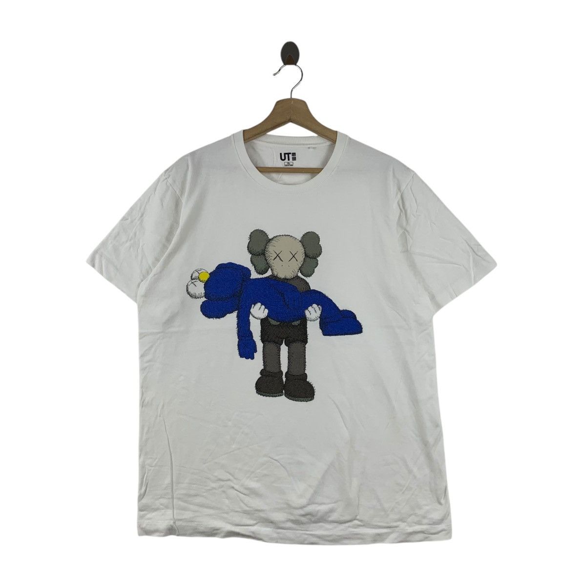 Uniqlo KAWS x UNIQLO x SESAME STREET Gone Companion Tee Shirt Top Size US XL / EU 56 / 4 - 1 Thumbnail