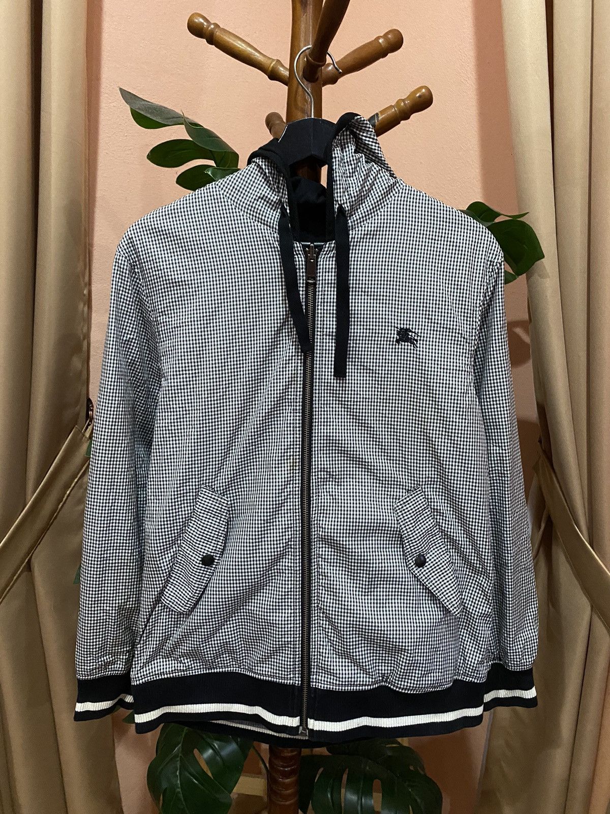 Burberry Authentic Burberry Black and White Gingham Jacket Size US S / EU 44-46 / 1 - 1 Thumbnail