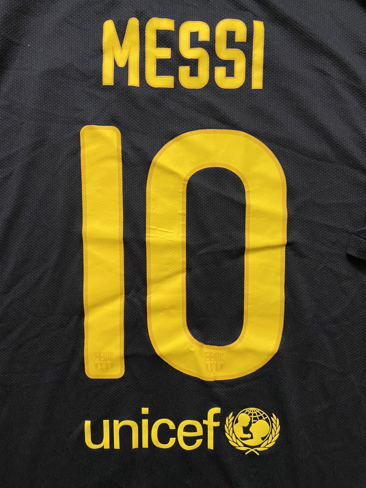 Nike Barcelona Messi 2011-12 Nike Player Version Jersey Size US L / EU 52-54 / 3 - 11 Thumbnail