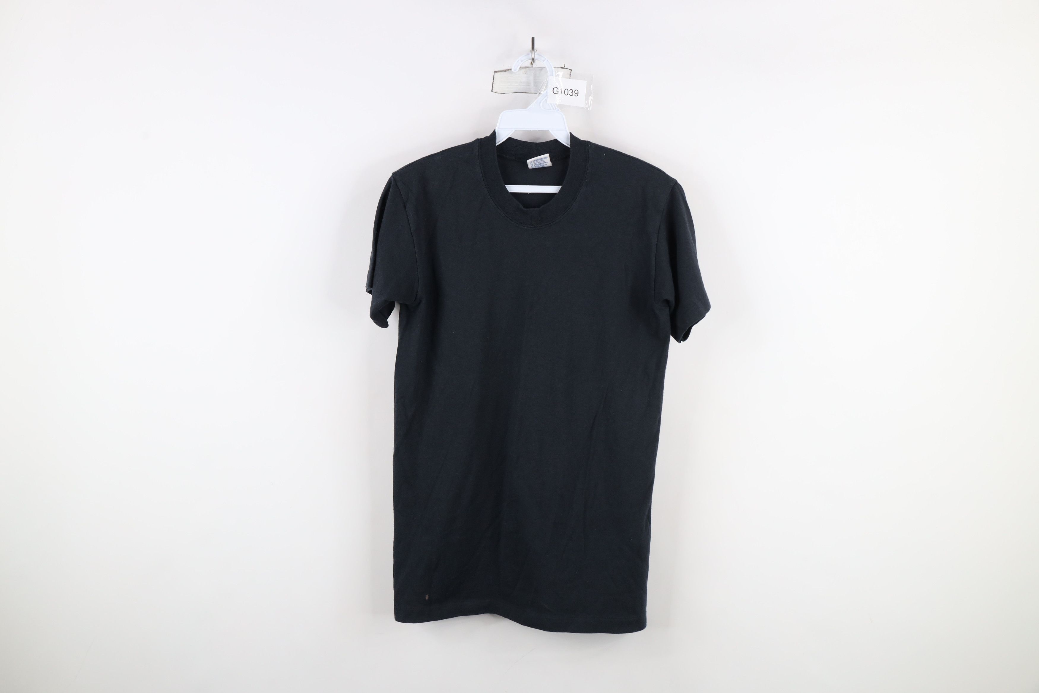Vintage Vintage 80s 90s Streetwear Short Sleeve T-Shirt Black USA Size US S / EU 44-46 / 1 - 1 Thumbnail