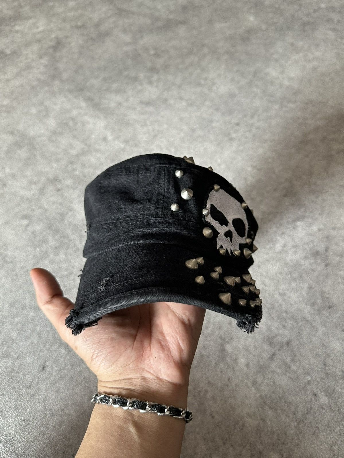 If Six Was Nine If six was nine studded punk skull cadet hat lgb Size ONE SIZE - 4 Thumbnail