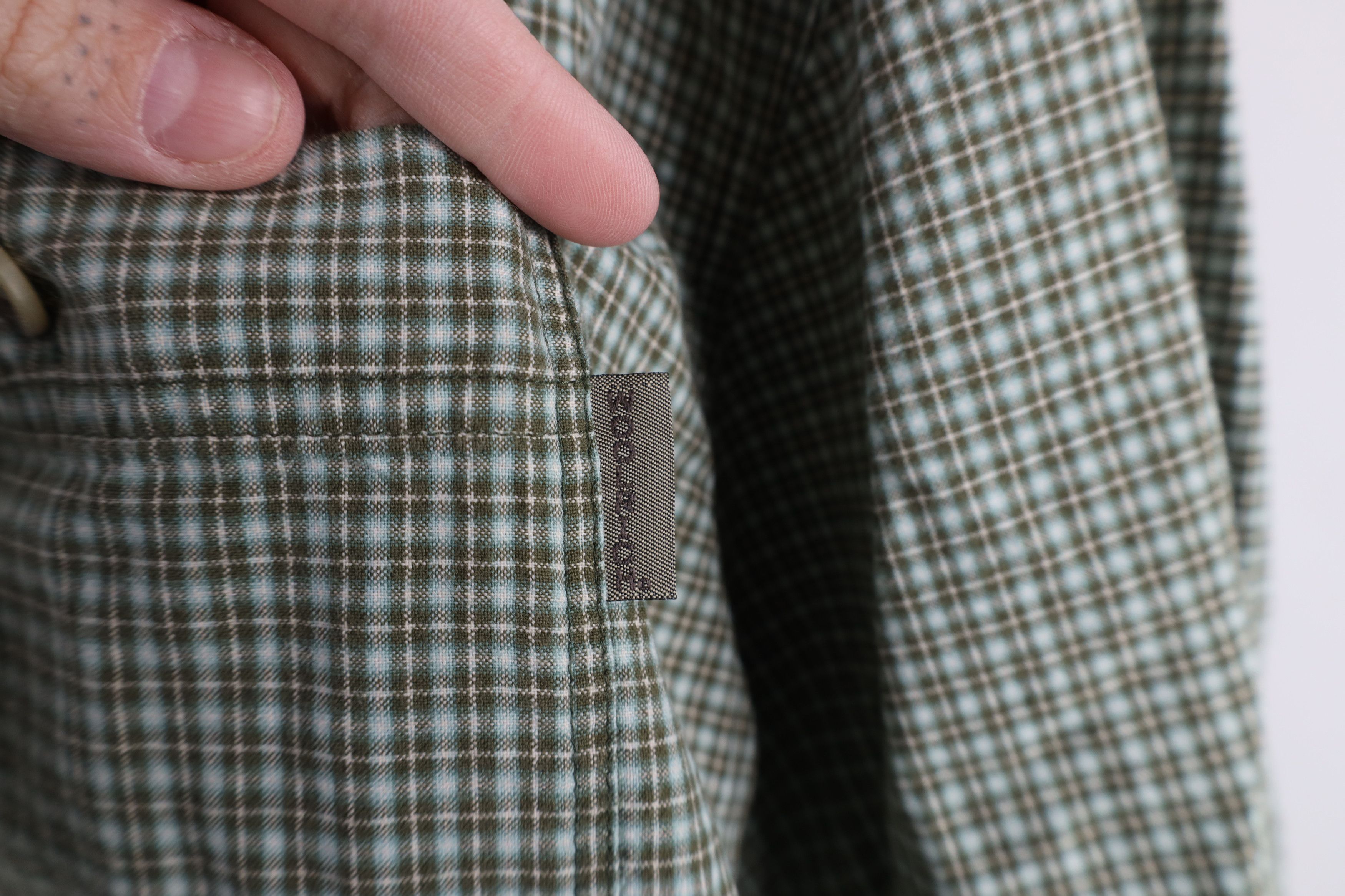 Vintage × Woolrich Woolen Mills Vintage 90s Y2K Woolrich Short Sleeve Button Down Shirt Size US XL / EU 56 / 4 - 4 Thumbnail