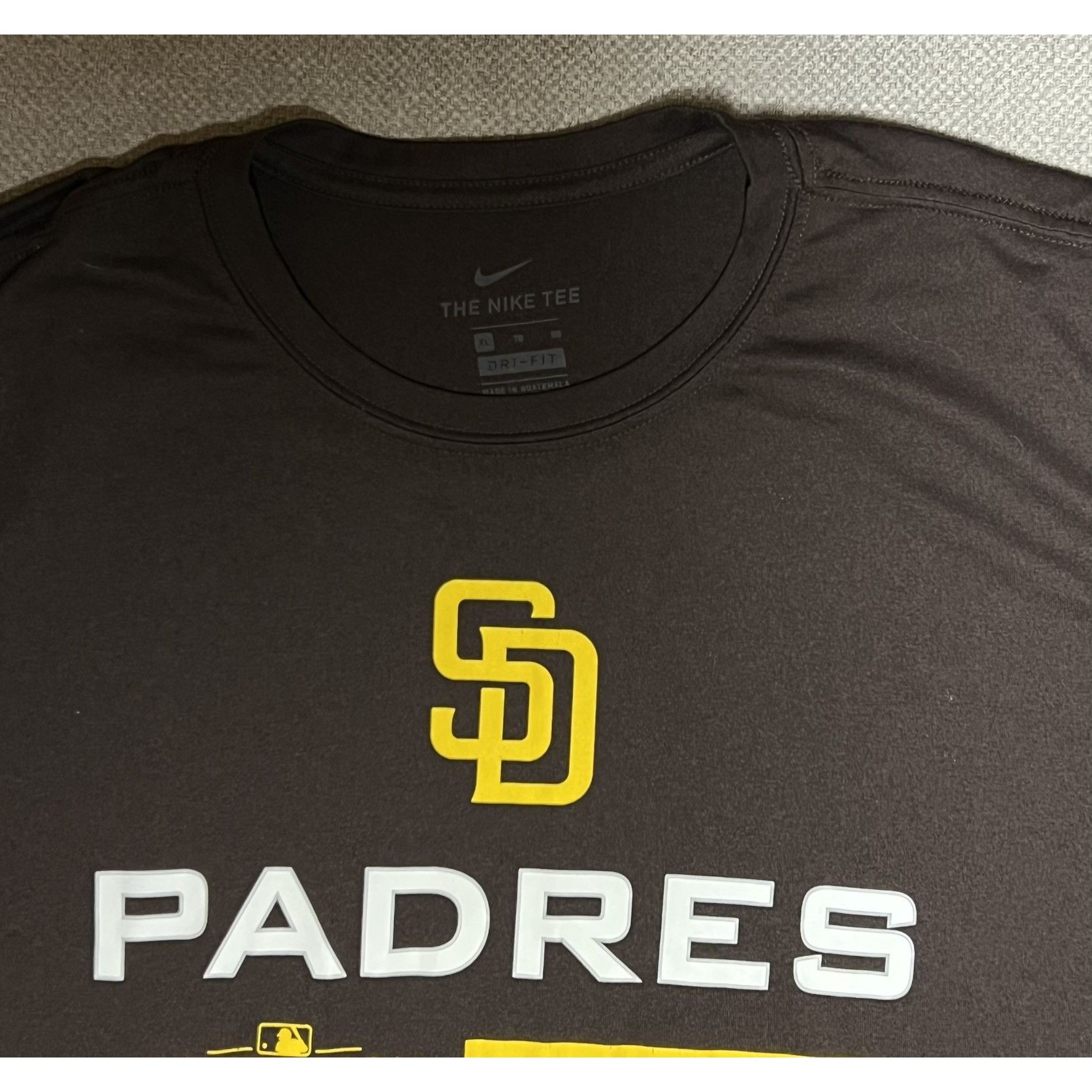 Nike San Diego Padres Nike TShirt Size XL Postseason Nike Dri-FIT Size US XL / EU 56 / 4 - 3 Thumbnail
