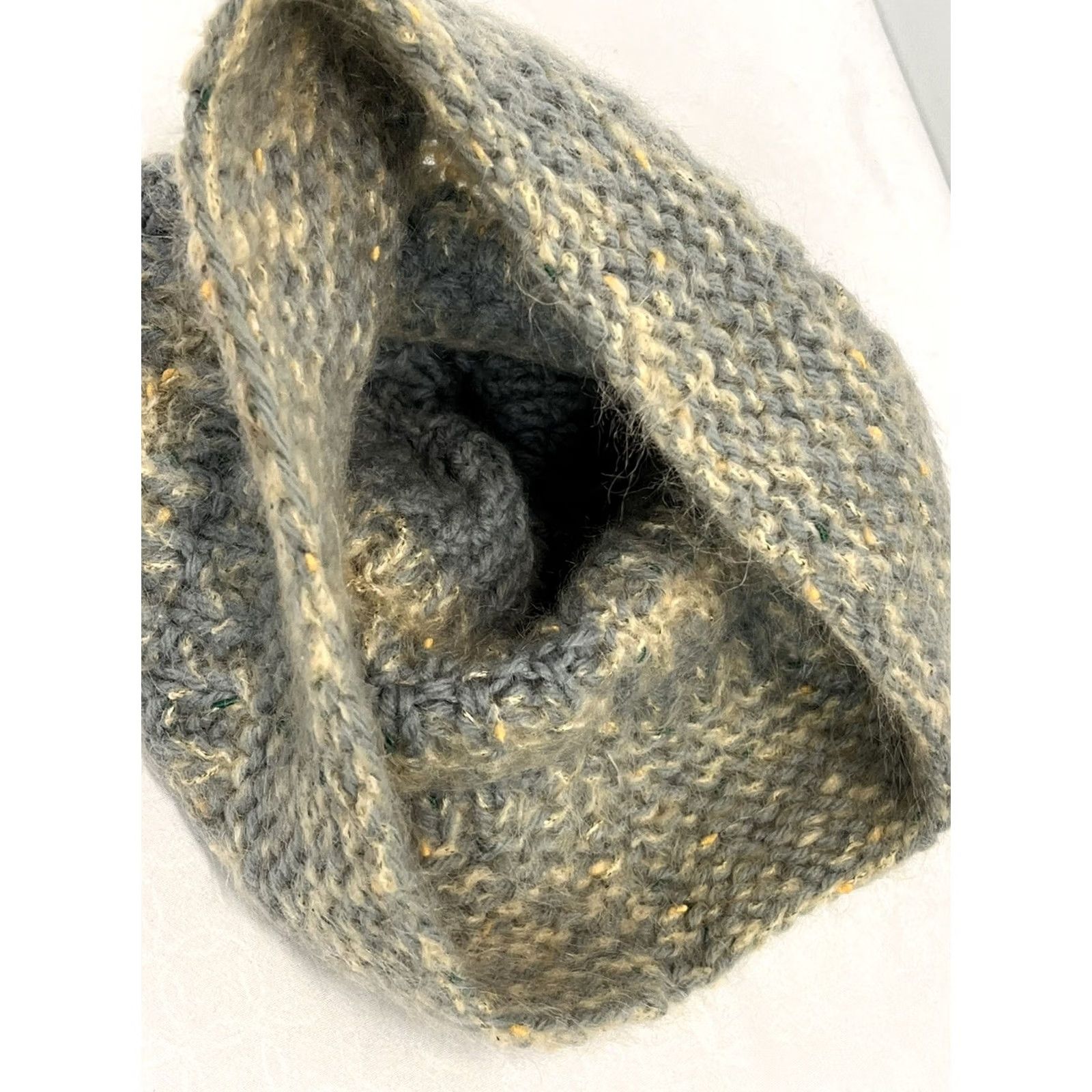 Vintage Handmade Knit Beanie Stocking Hat Gray Yellow GUC Size ONE SIZE - 5 Thumbnail