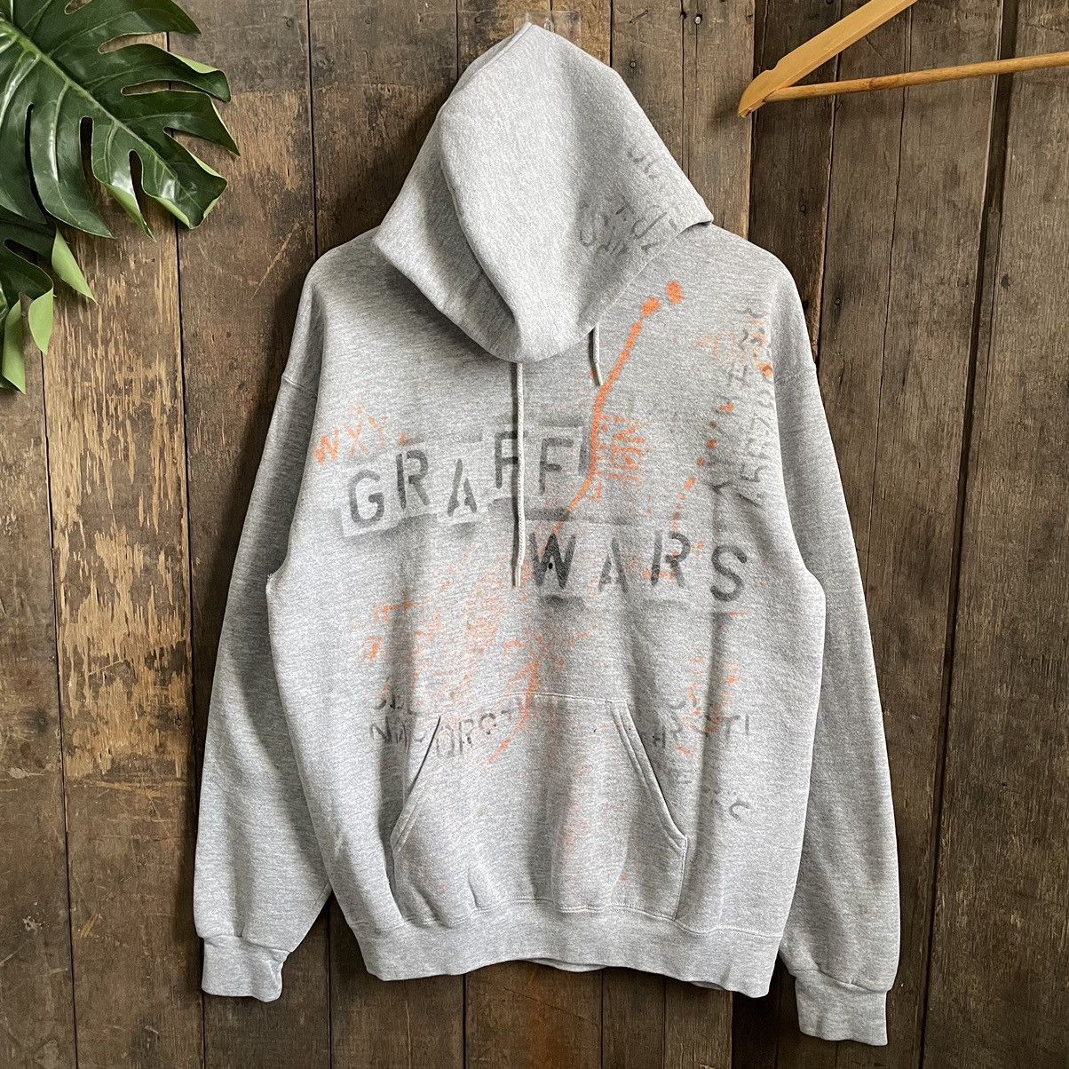 Vintage Vintage Graff Wars Street Market Hoodie Size US L / EU 52-54 / 3 - 1 Thumbnail