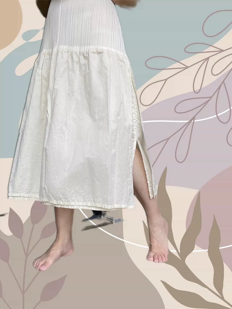 Issey Miyake Issey Miyake size:2 White pleated dress Size M / US 6-8 / IT 42-44 - 2 Thumbnail