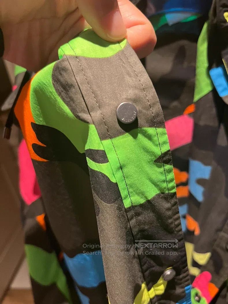 Valentino Valentino Camouflage hooded shirt Size US S / EU 44-46 / 1 - 7 Thumbnail