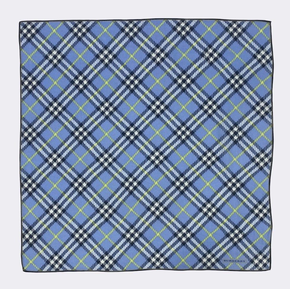 Burberry Vintage Burberry Handkerchief Neckerchief Bandana H028P Size ONE SIZE - 1 Thumbnail