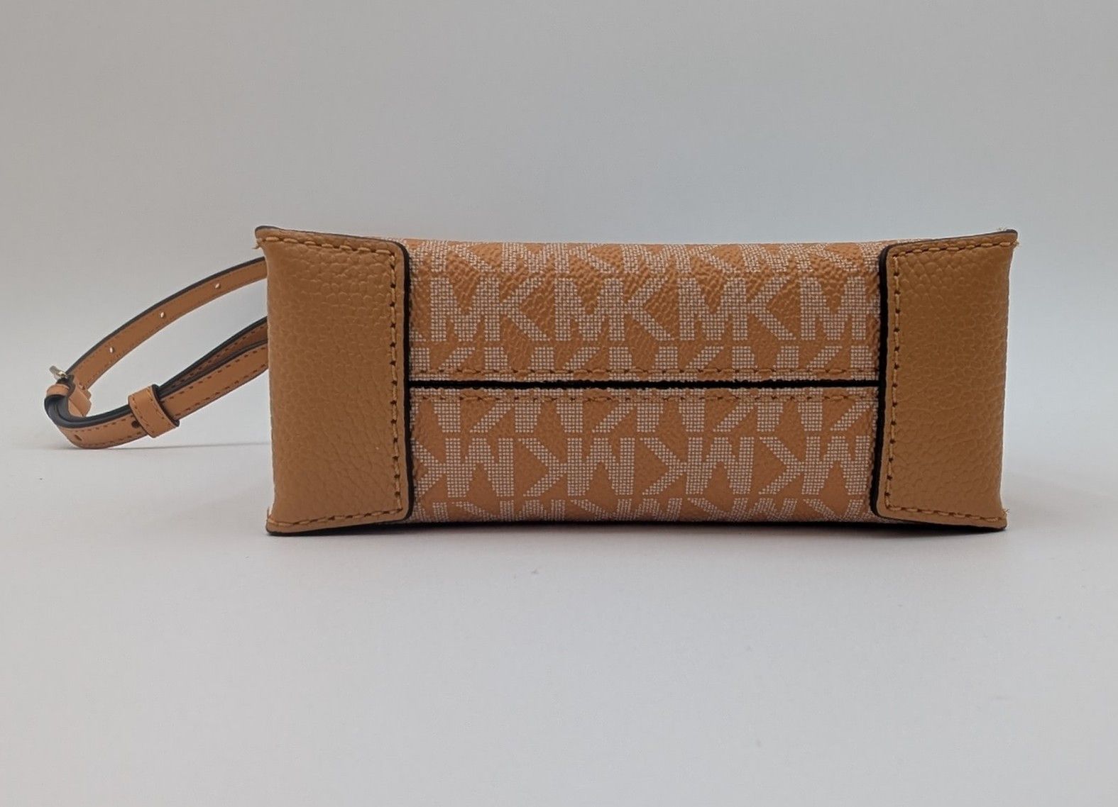 Michael Kors NEW Mercer Extra-Small Logo and Leather Crossbody Bag Size ONE SIZE - 3 Thumbnail