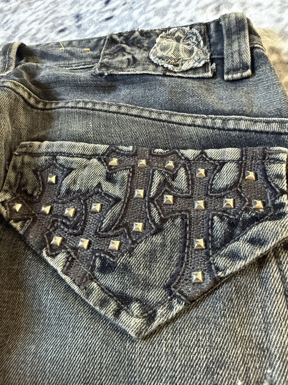 Japanese Brand ✝️ Embroidered Gothic Cross Gray Wash Jeans Pepe Brand Size US 32 / EU 48 - 8 Thumbnail