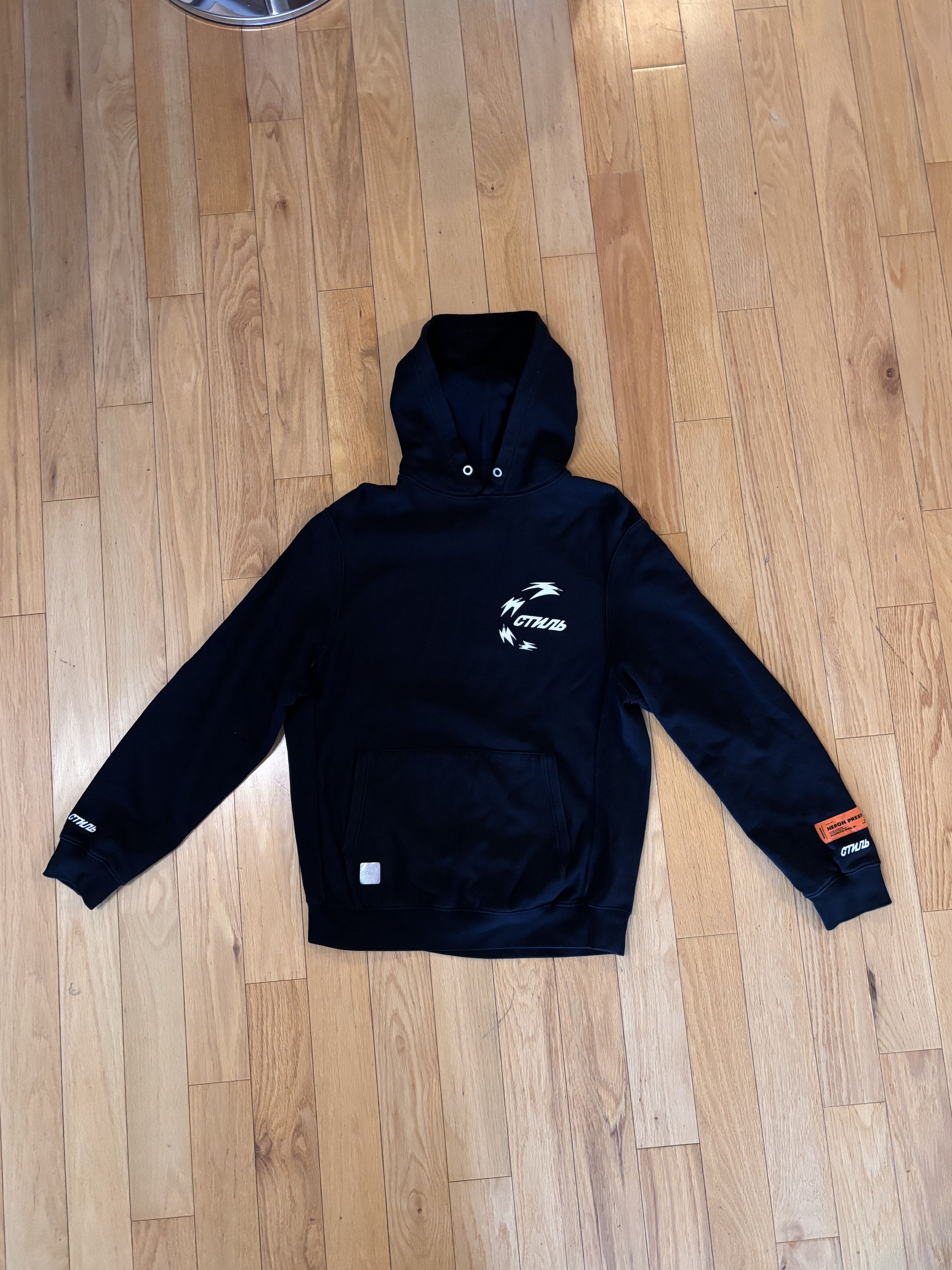 Heron Preston Heron Preston Logo Hooded Sweatshirt Size US S / EU 44-46 / 1 - 1 Thumbnail