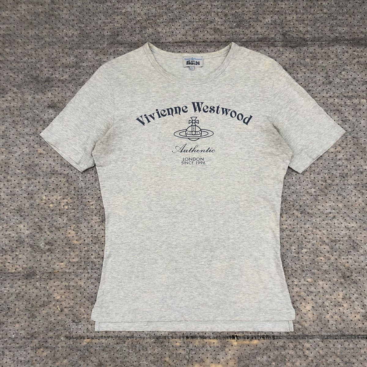Vintage Vintage Vivienne Westwood Classic logo Tee Size US S / EU 44-46 / 1 - 8 Thumbnail