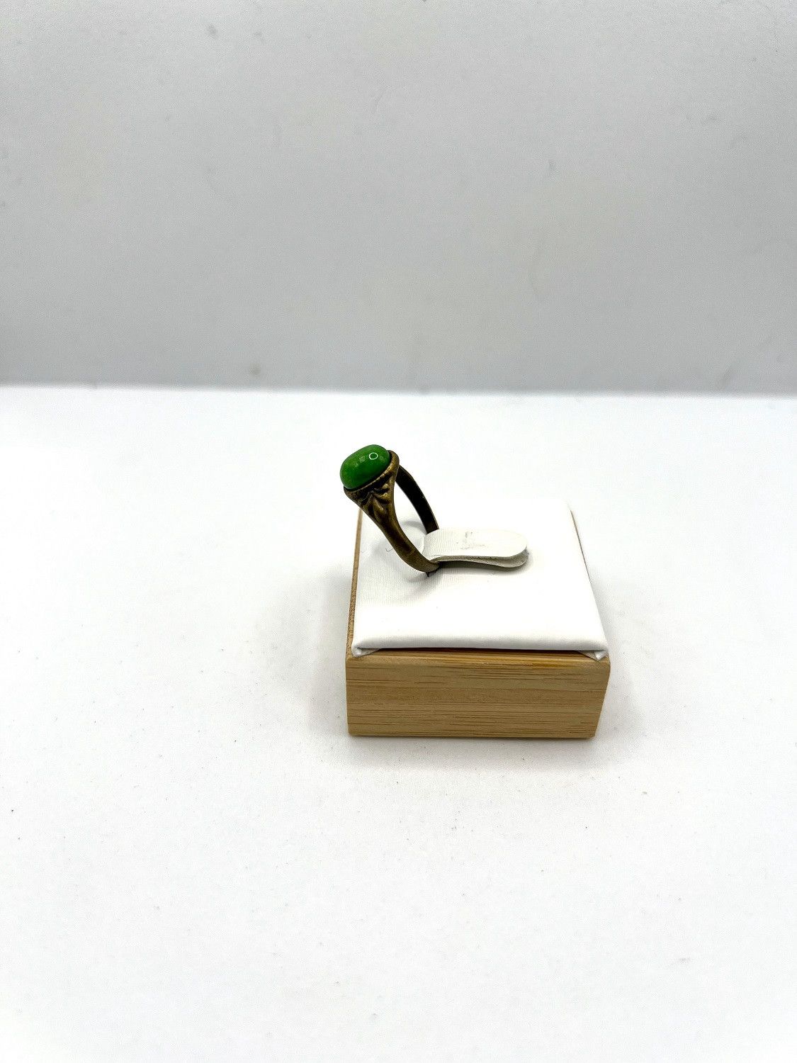 Handmade Green Jade bronze ring - size 6 Size ONE SIZE - 2 Thumbnail